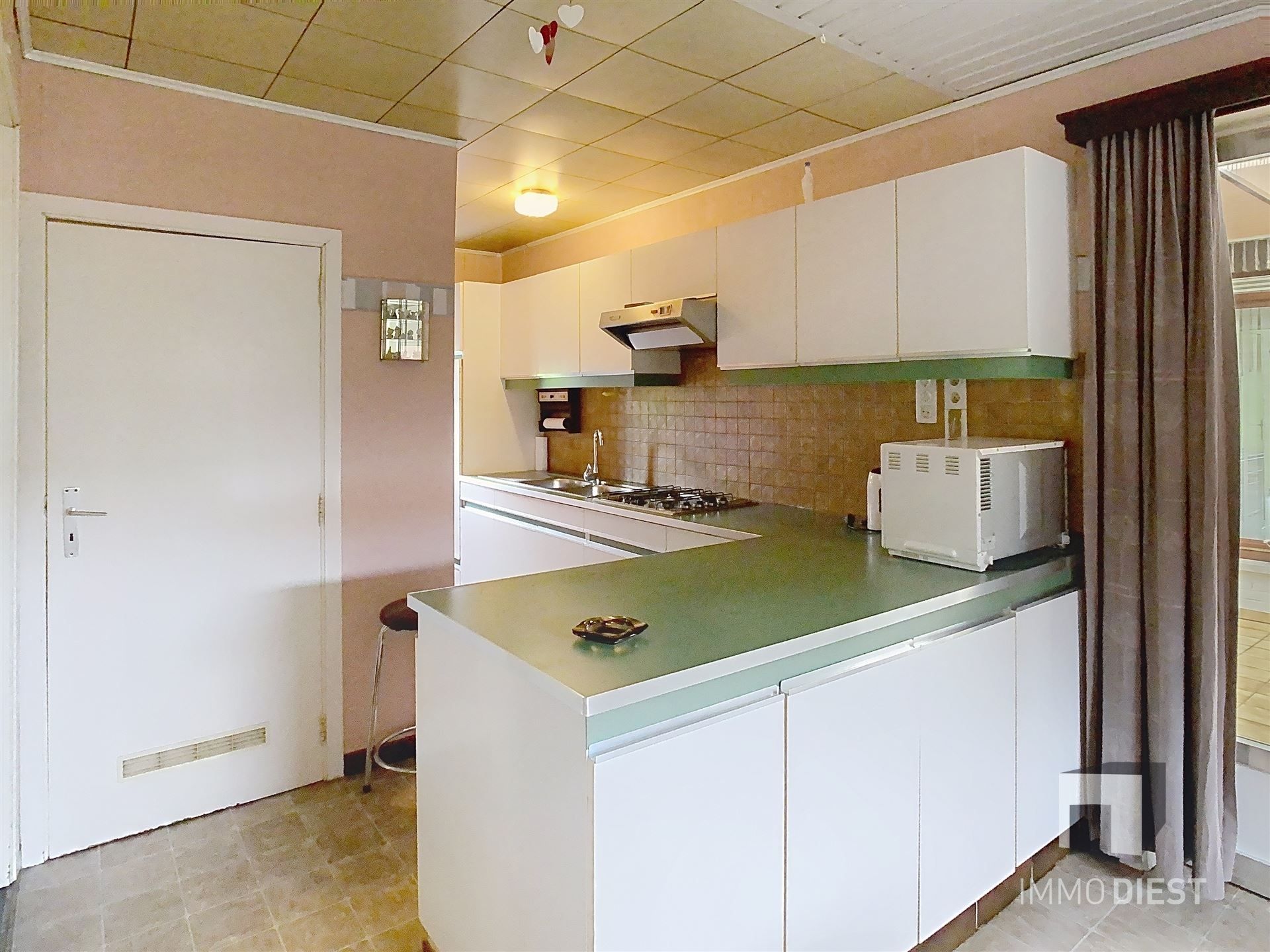Te renoveren woning met bijgebouw op 5a 29ca. foto 11