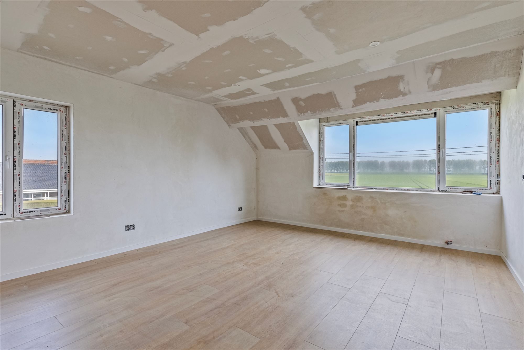 Landelijk en rustig gelegen huis (270m²) op een perceel van 1.887m²  foto 15