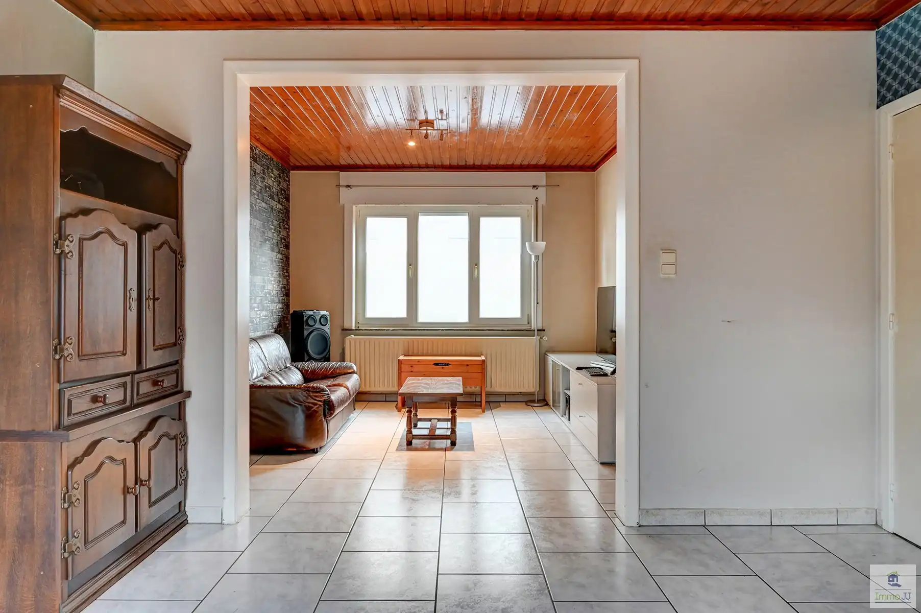 Te renoveren tweegezinswoning foto 2