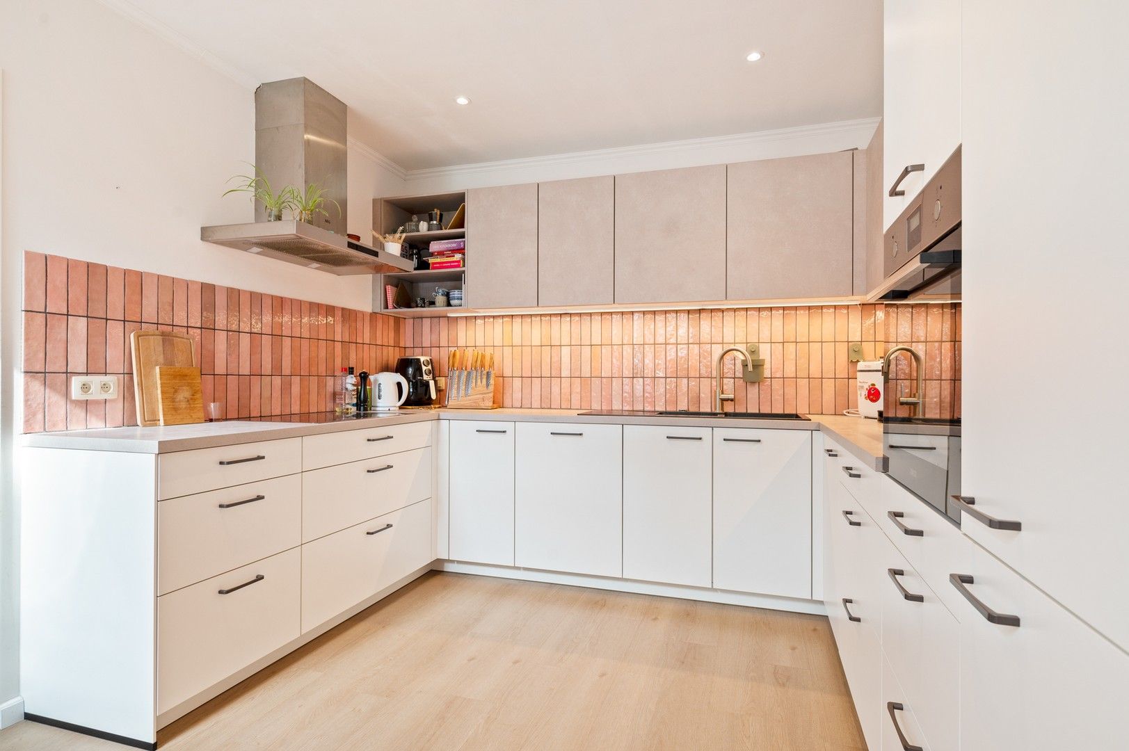 Energiezuinige woning met 4 slpk, inpandige garage en tuin foto 4