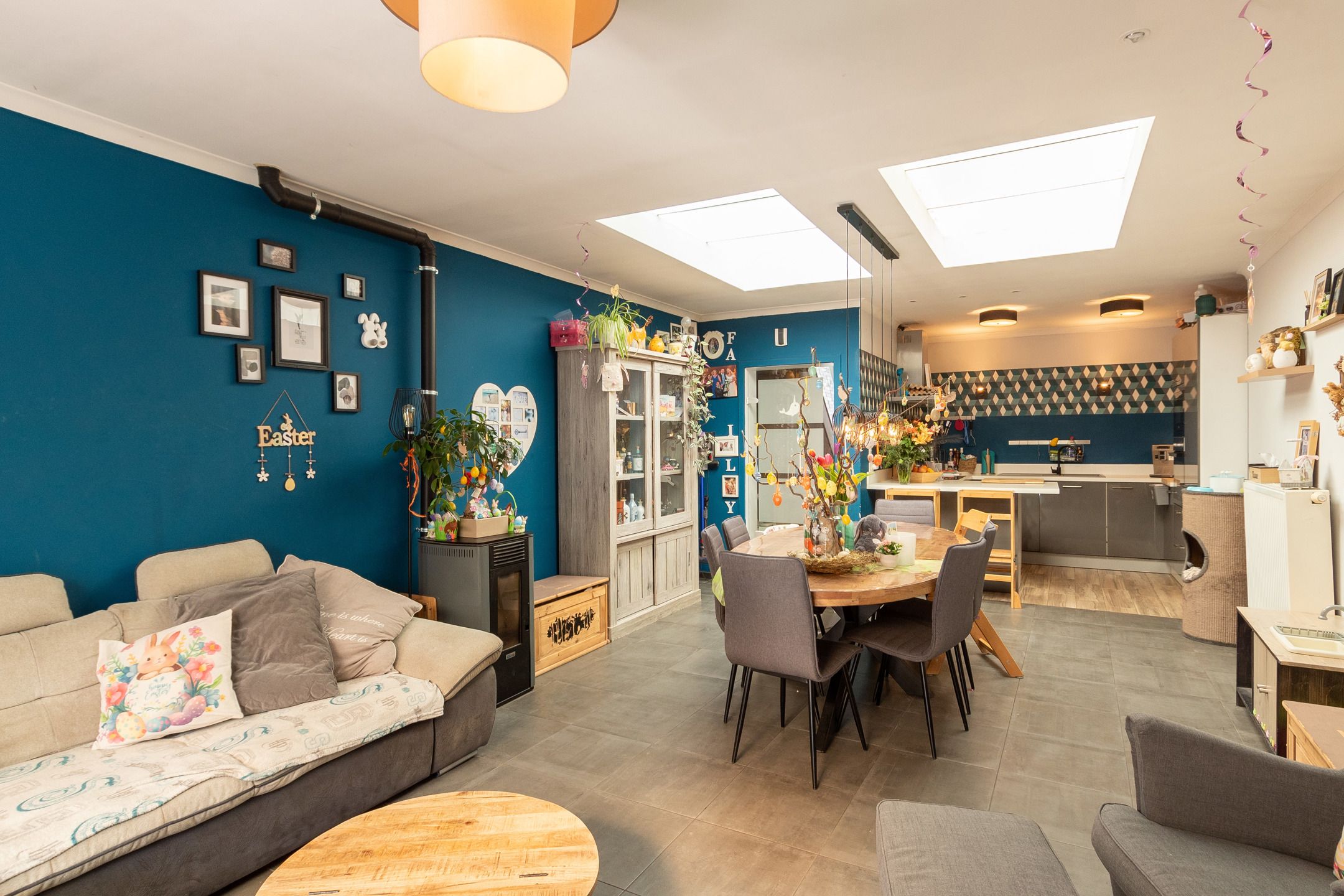 Instapklare starterswoning met garage op centrale locatie foto 5