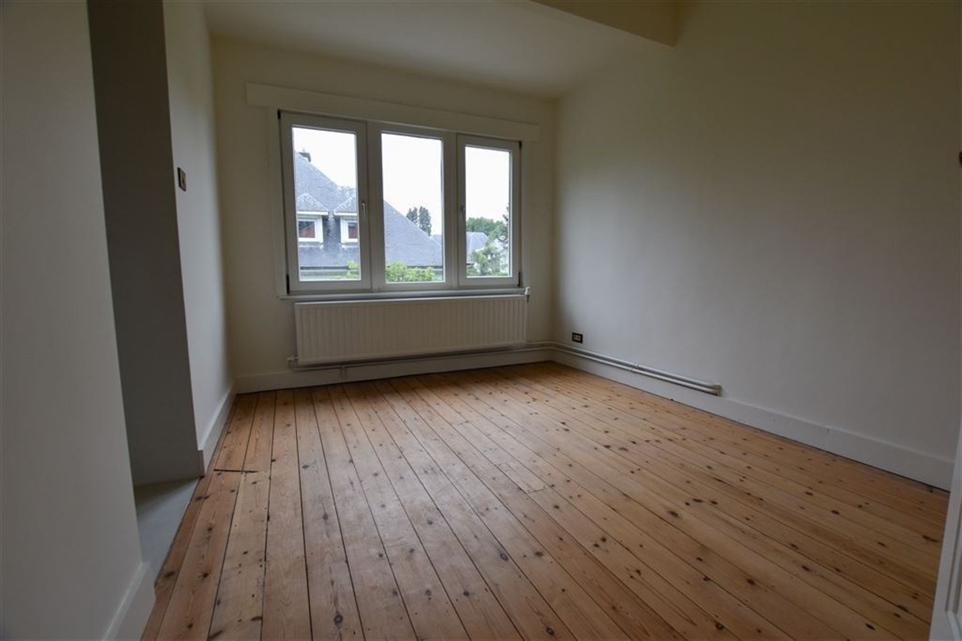 Prachtige, gerenoveerde woning met 4 slaapkamers foto 19