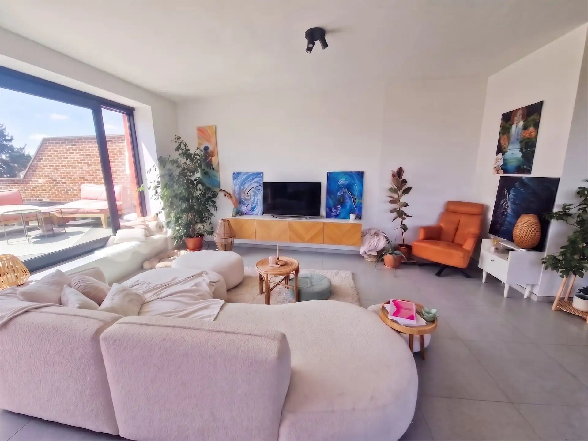 Nieuwbouw appartement, 1 slpk, geweldig zuidgericht terras 50m², garagebox foto 2