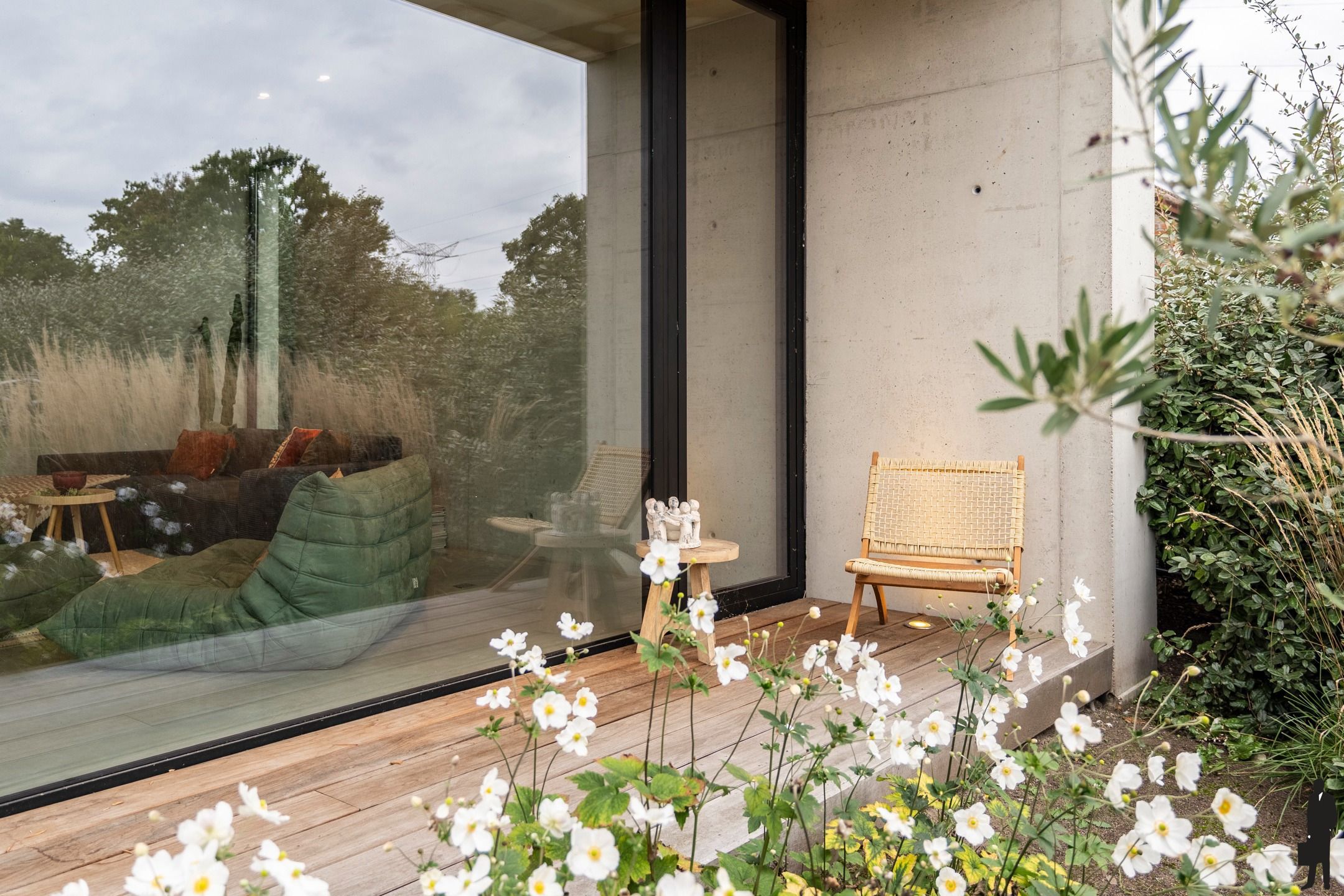 Uitzonderlijk gelegen architectenvilla op grond van 2.001m² foto 7