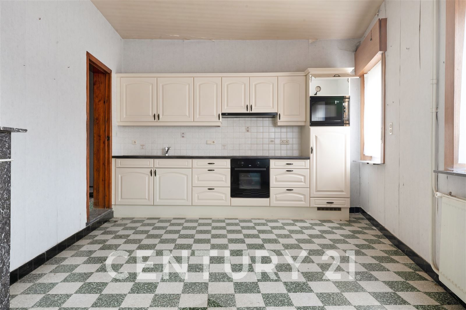 Unieke architecturale parel met kapel! foto 6