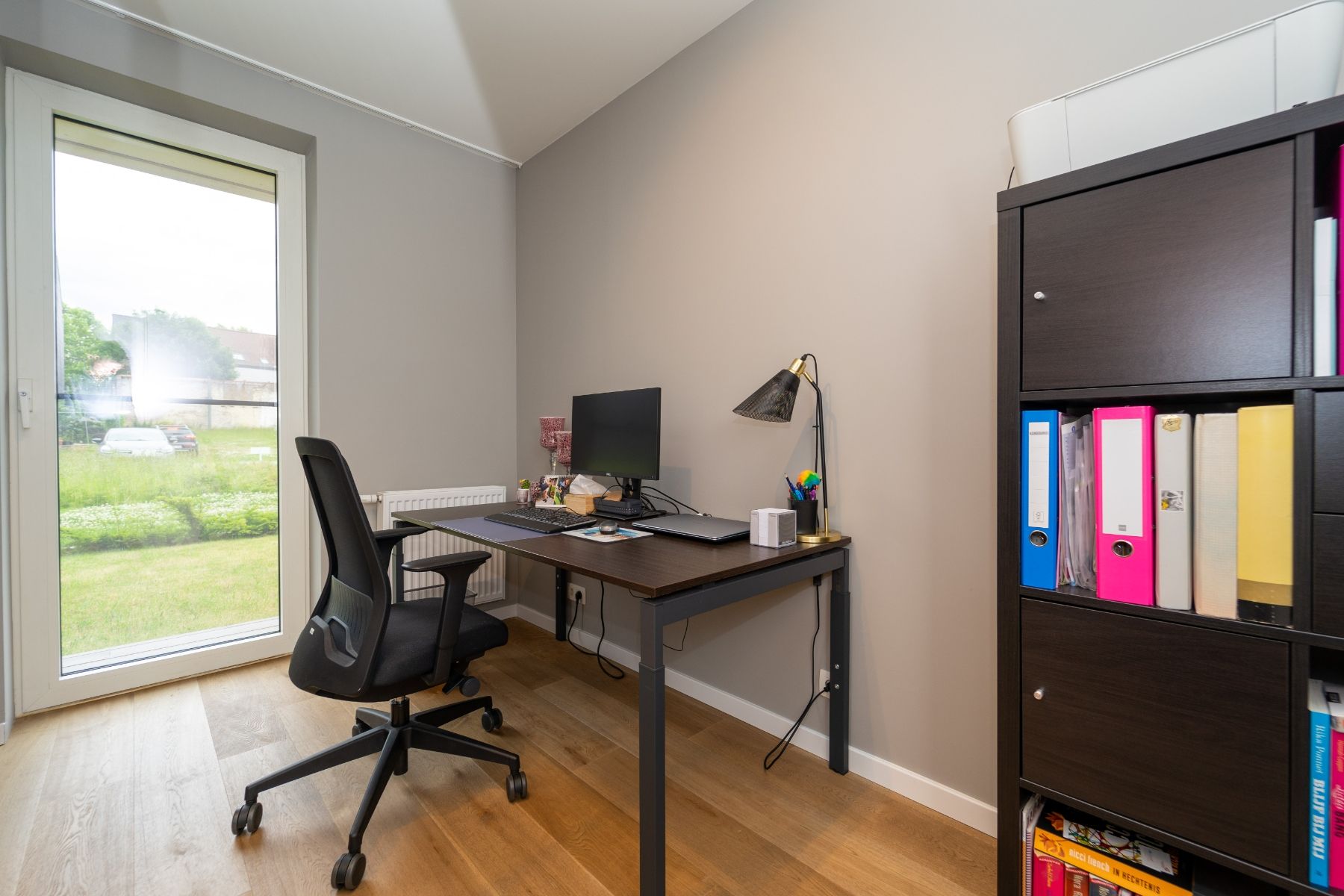 Luxe 2 slaapkamerappartement met 2 terrassen en privatieve tuin foto 25