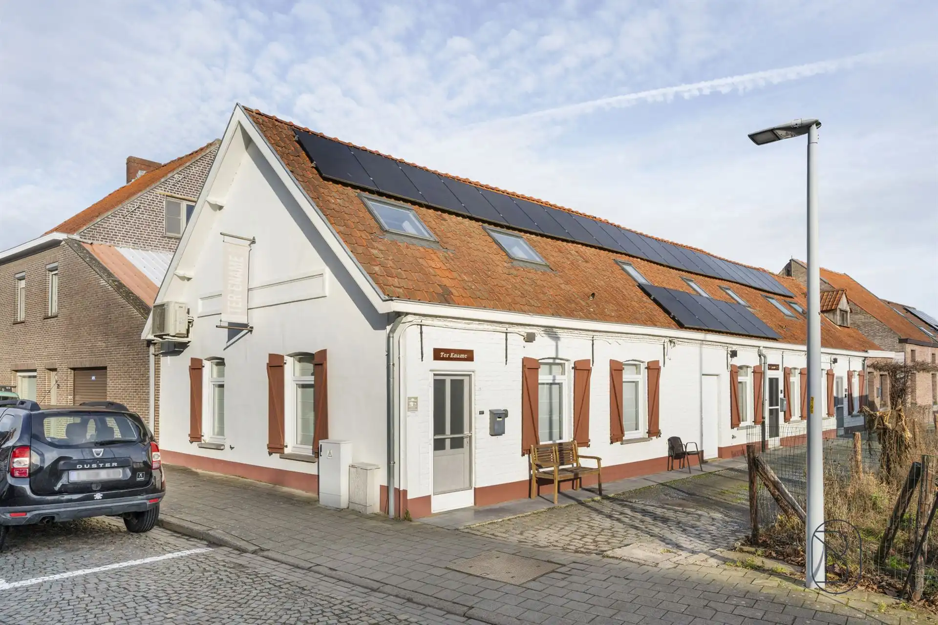 Leuk instapklaar huis met 2 SLK! foto {{pictureIndex}}