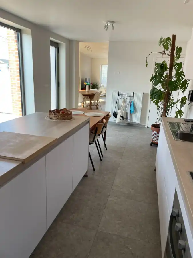 Twee slaapkamer gezinswoning (type halfopen) met ruim terras foto 14