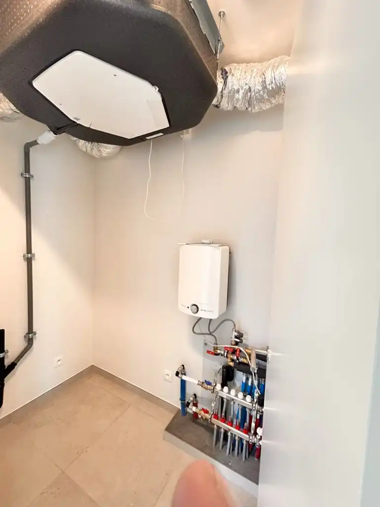 Luxueus appartement in hartje Hasselt foto 15