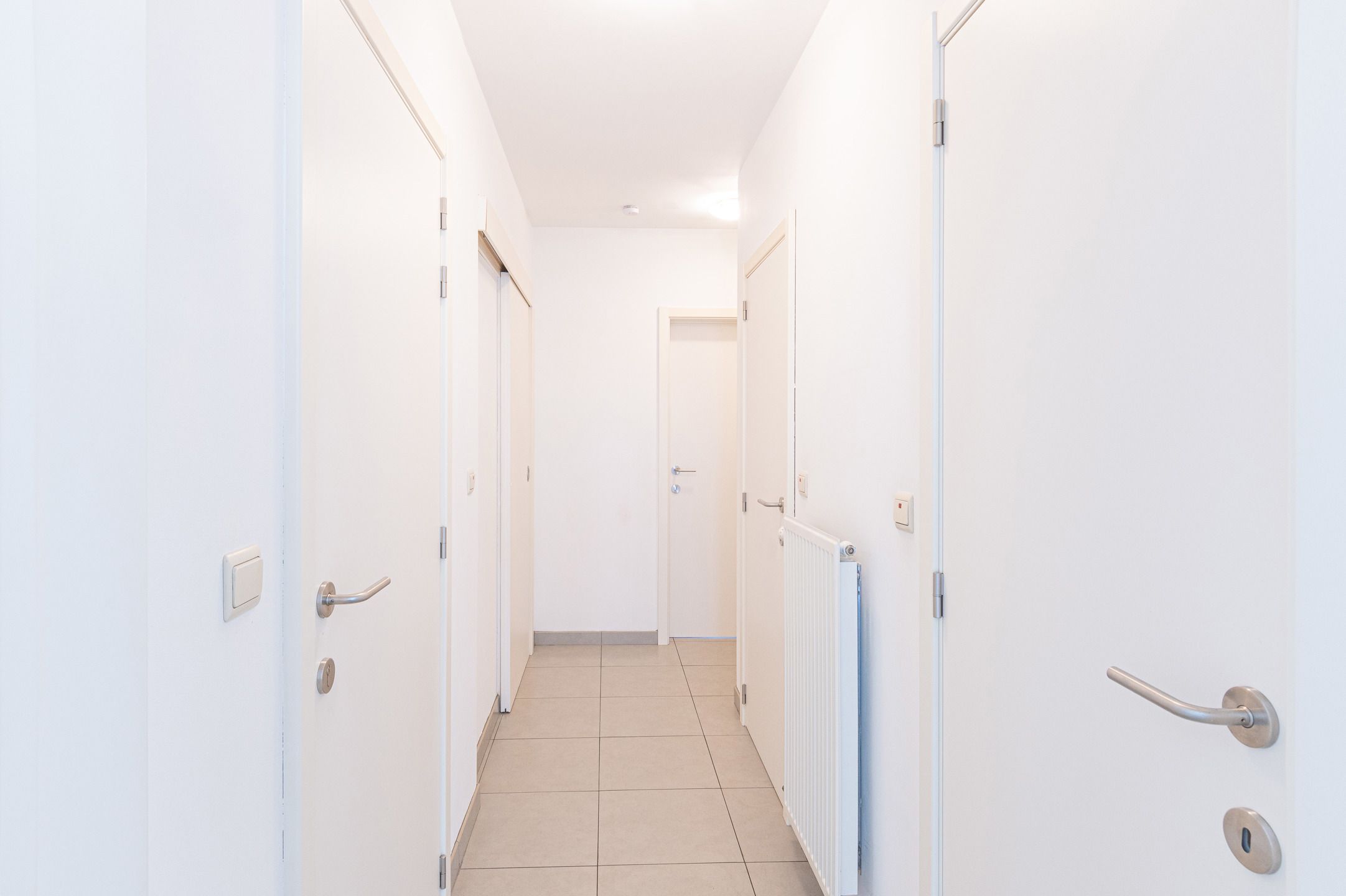 Gelijkvloers appartement met 2 slaapkamers! foto 9