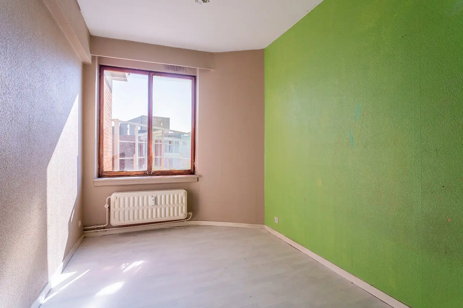 Ruim en licht appartement met 2 slaapkamers foto 14