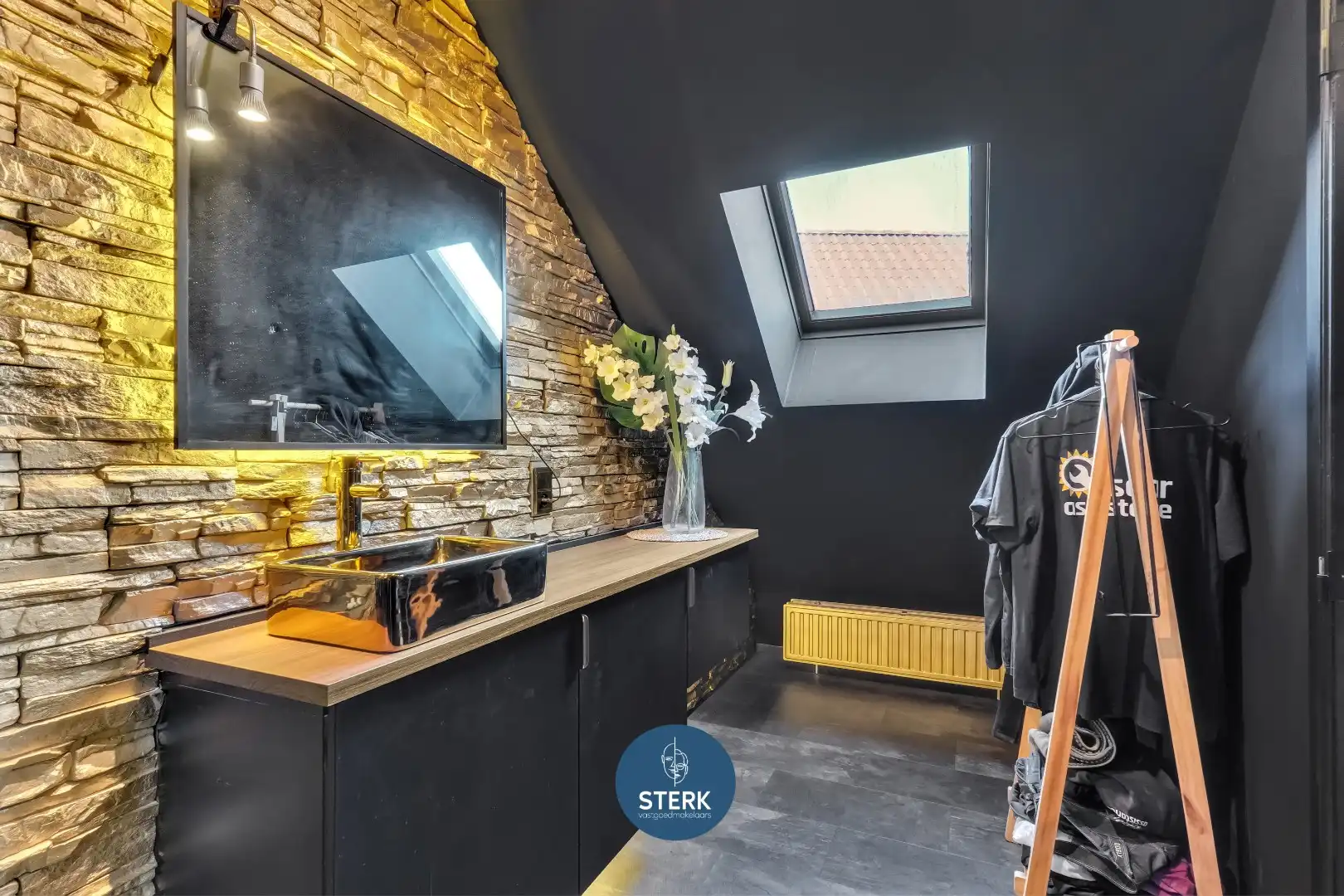 GERENOVEERD APPARTEMENT OP EEN TOPLOCATIE TE LANAKEN !  foto 16