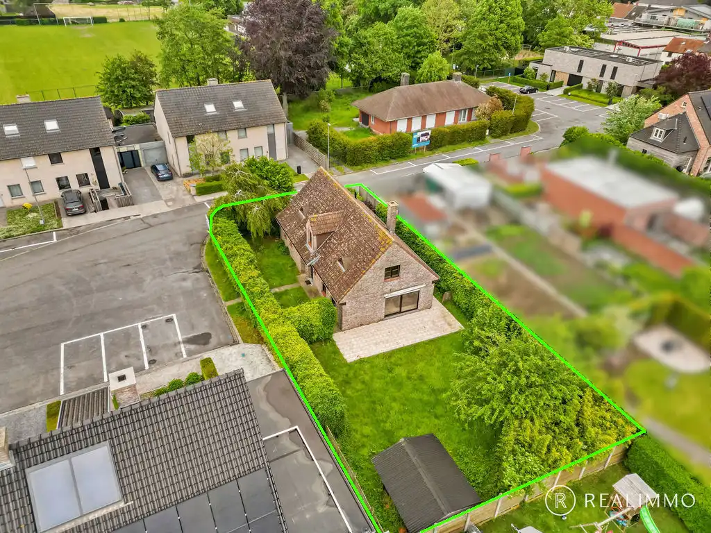 Alleenstaande woning met 4 slaapkamers te Outrijve foto 2