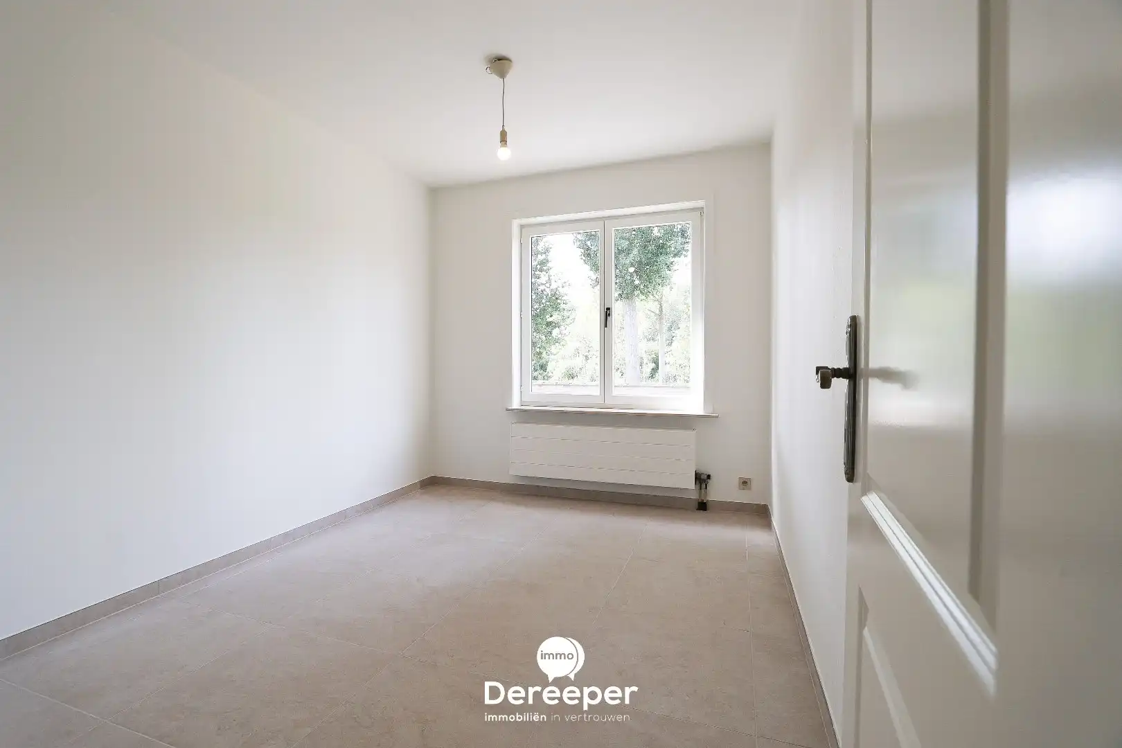 Prachtig gerenoveerd appartement op toplocatie in Assebroek foto 8