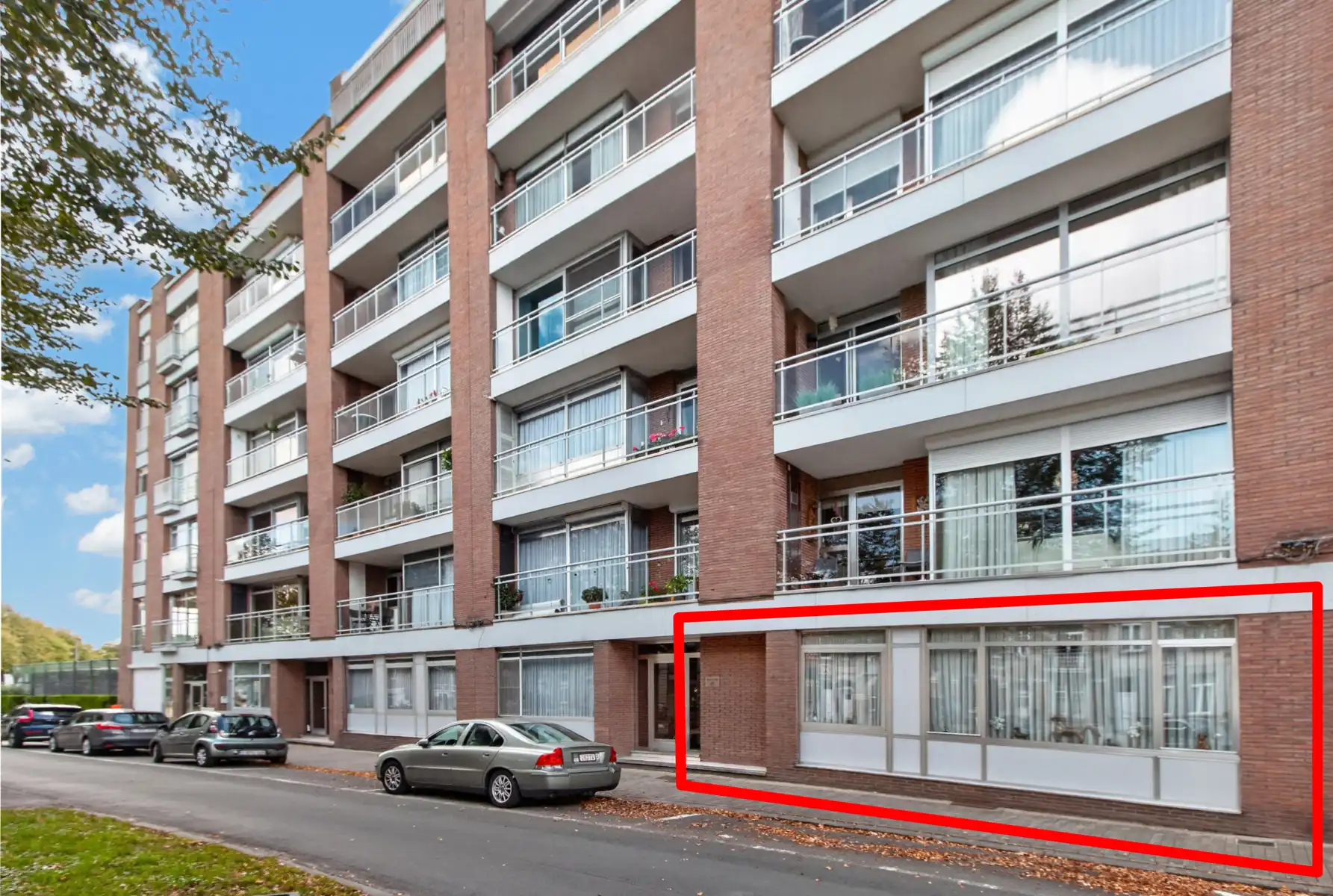 Hoofdfoto van de publicatie: GELIJKVLOERS APP - 1 SLK - GARAGE - TERRAS MGLK
