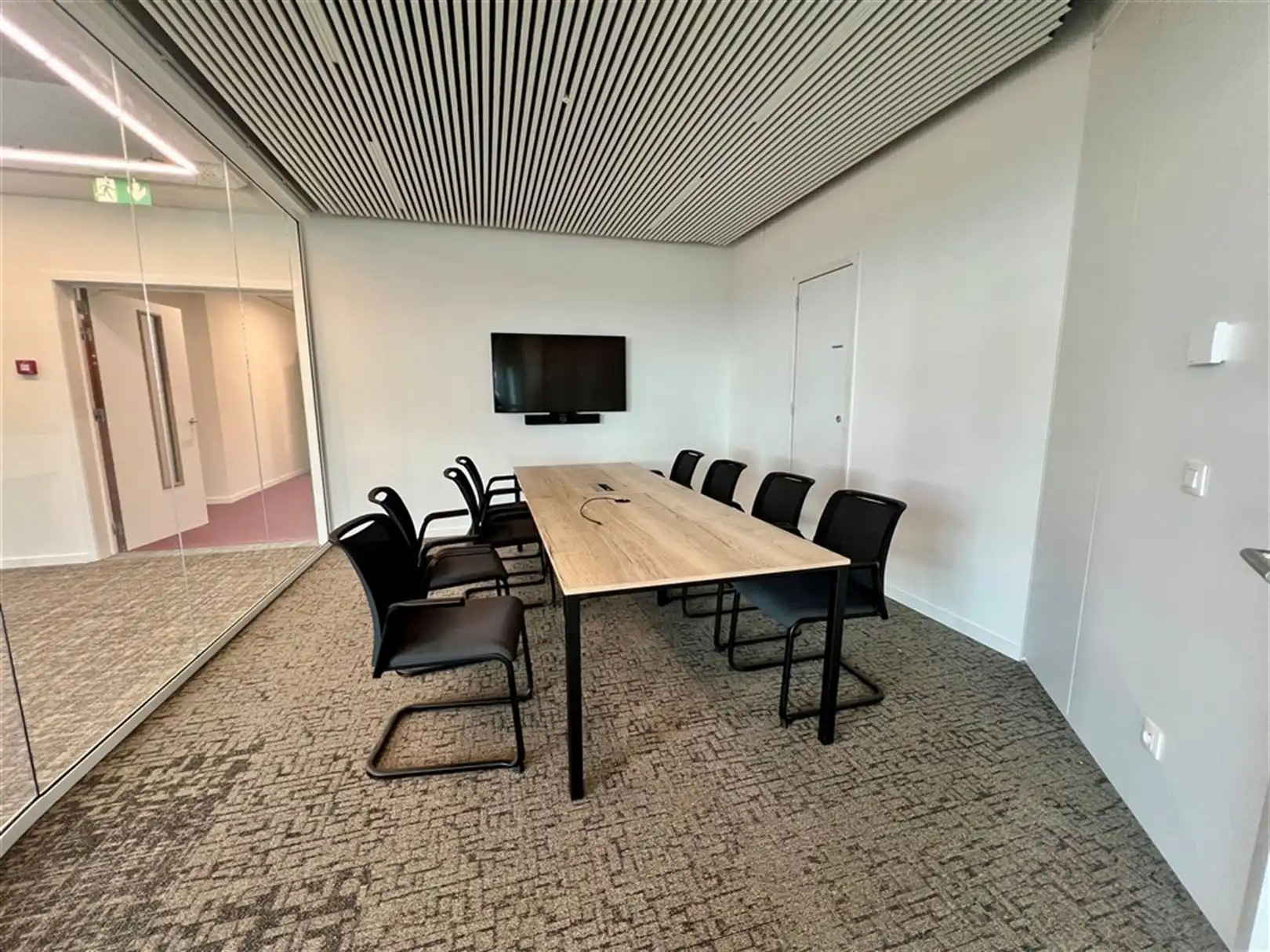 Nieuwbouw kantoren langs The Loop foto 3