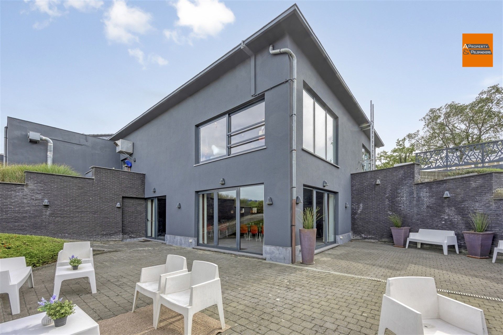 Hotel met 24 kamers foto 39