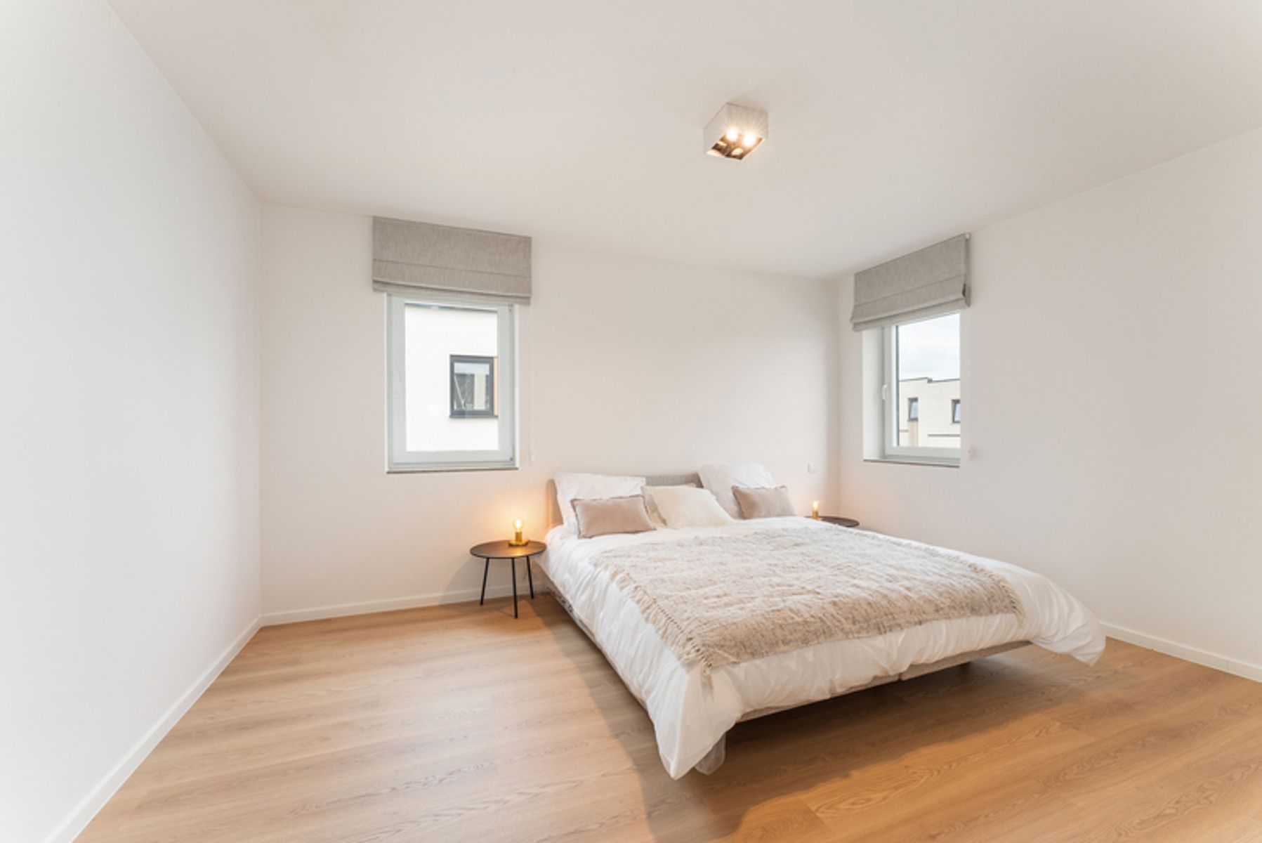 Moderne, halfopen woning foto 7