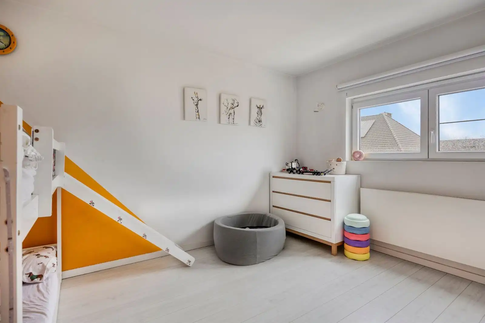 Halfopen bewouwing 5 slaapkamers met tuin  foto 17