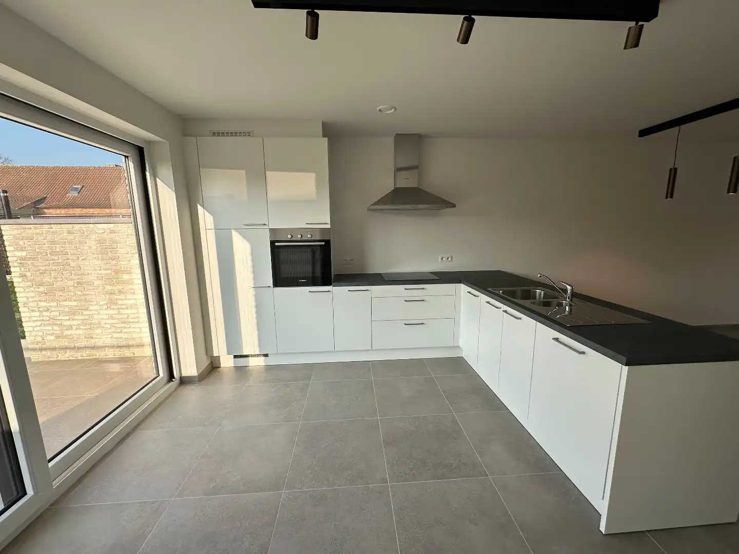 Prachtige instapklare nieuwbouwwoning, energiezuinig, Torhout. foto 3