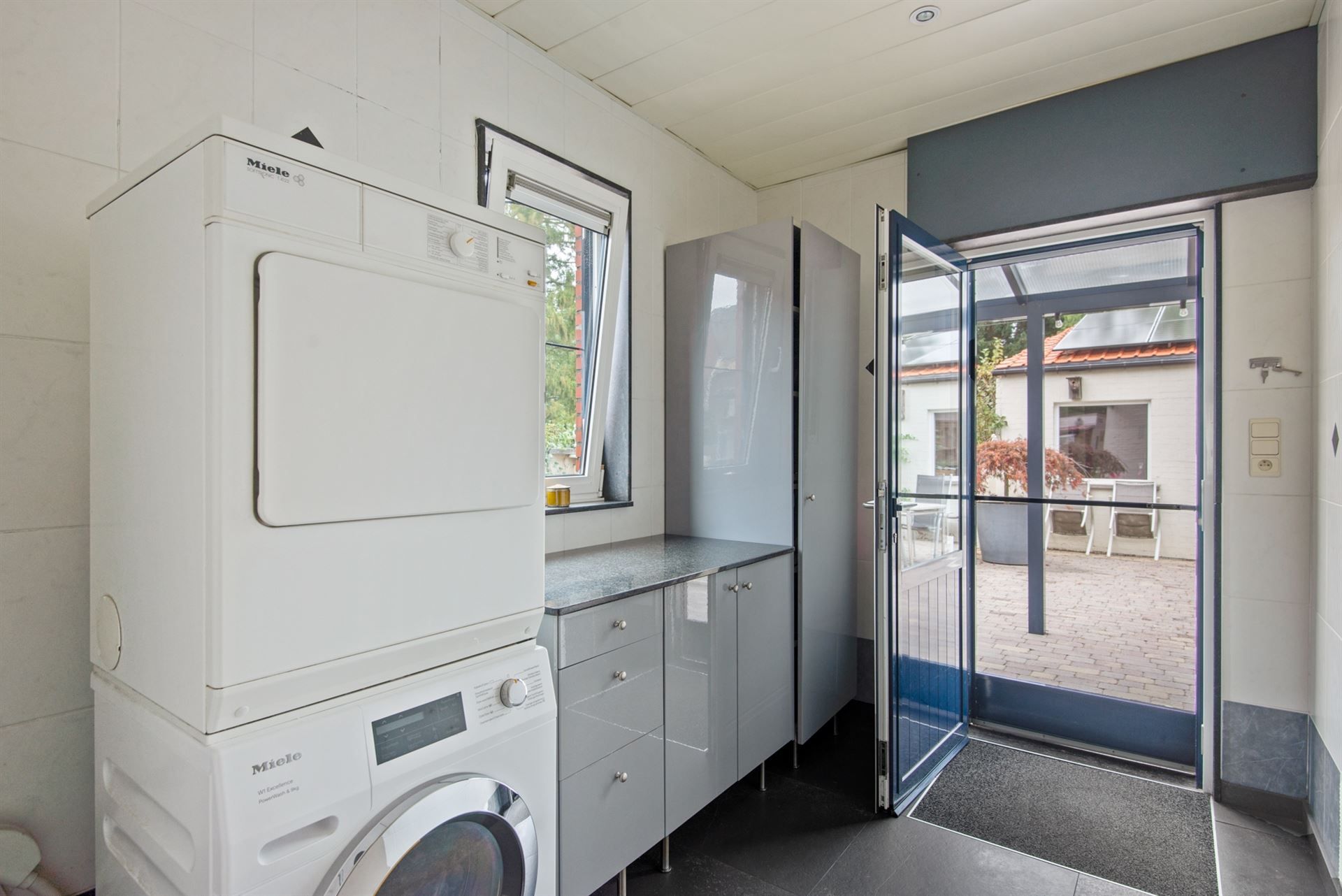 PERFECT ONDERHOUDEN WONING TE KOOP MET 4 SLPK foto 11