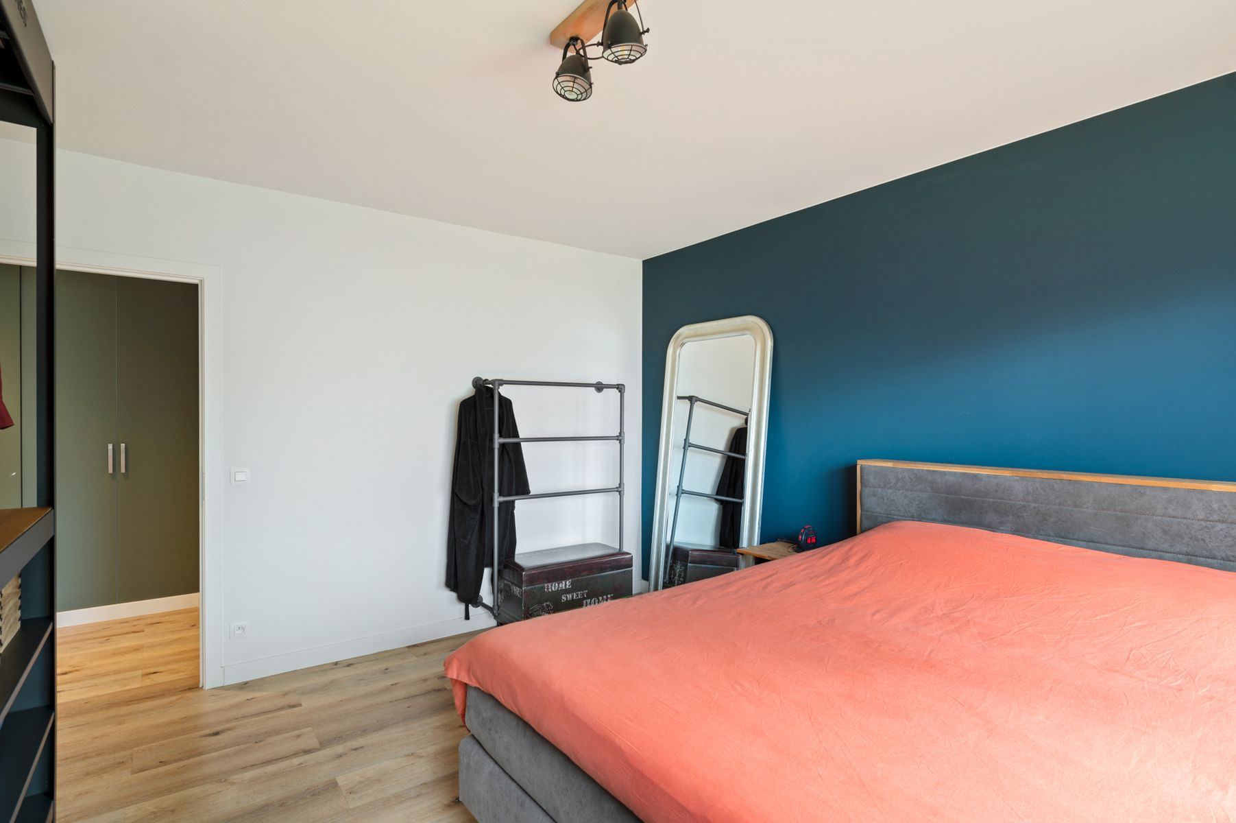 Instapklaar, lichtrijk gelijkvloersappartement met terras op topligging foto 17