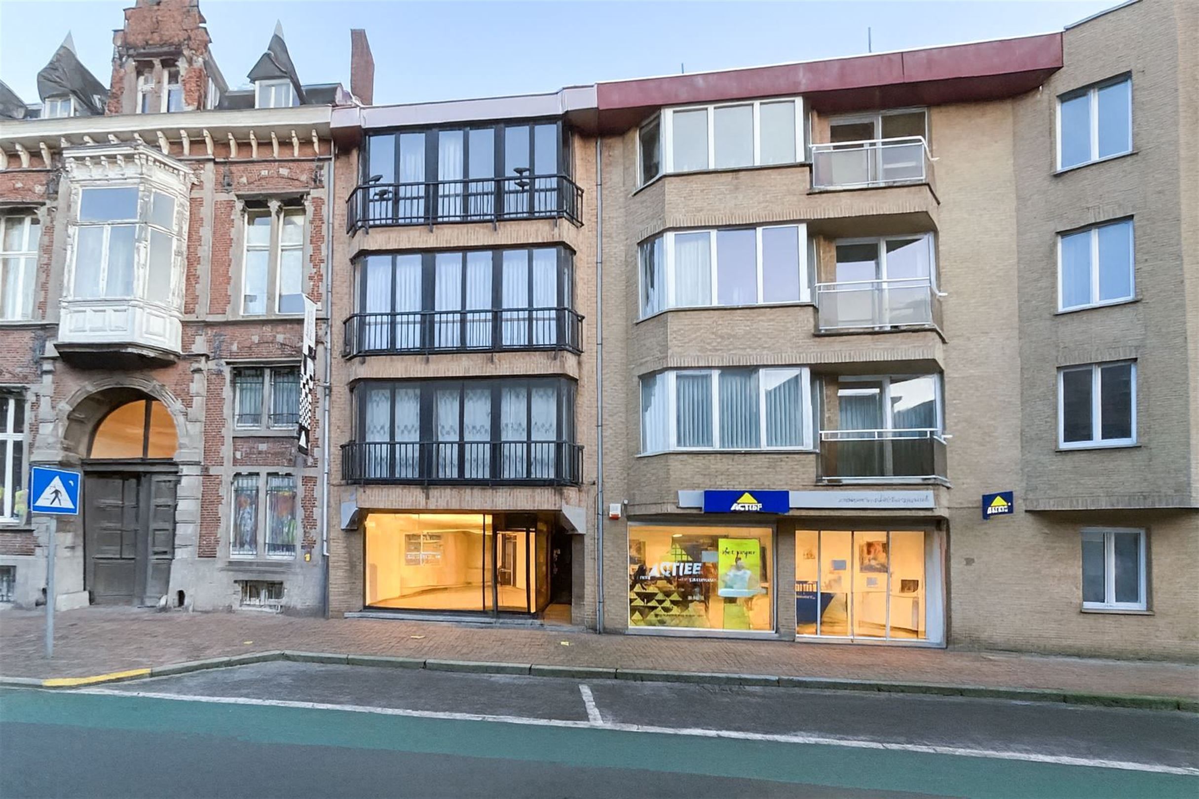 handel-kantoor-opbrengst foto {{pictureIndex}}