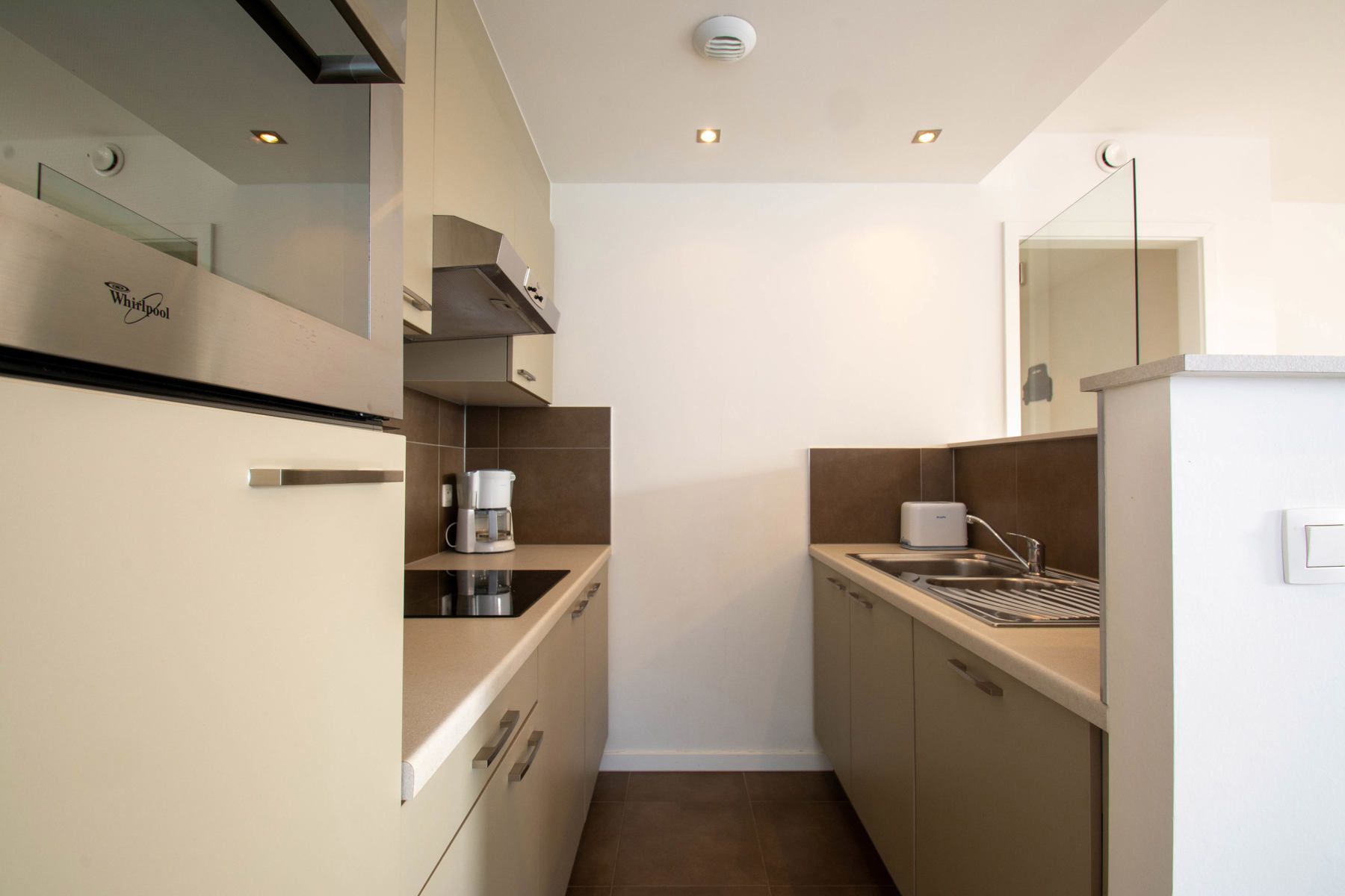 Mooi gemeubeld app - 3 Kamers + Terras! (NAVO area)  foto 6