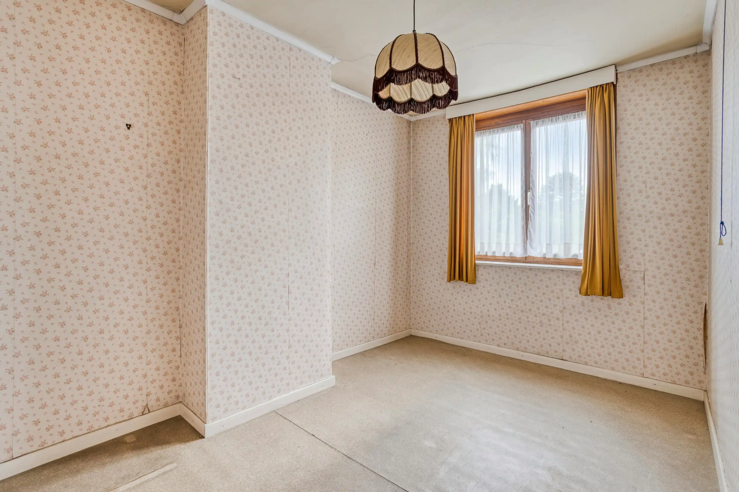 Karaktervolle renovatiewoning in Izegem met veel potentieel! foto 12