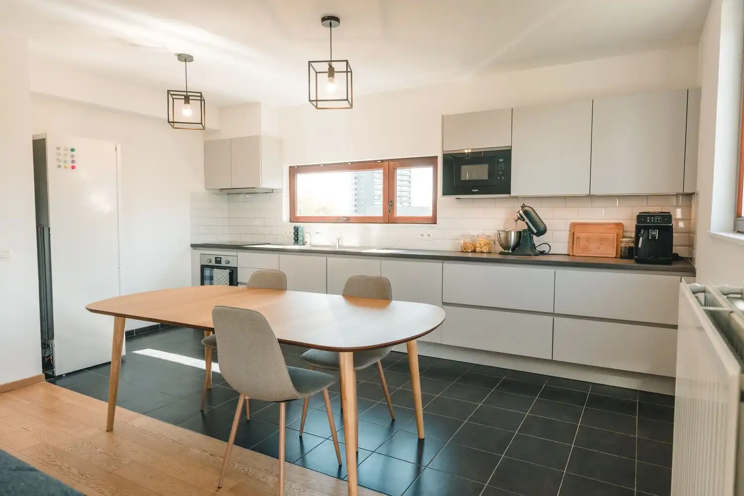 Lumineus appartement met 2 slaapkamers, terras en staanplaats foto 10