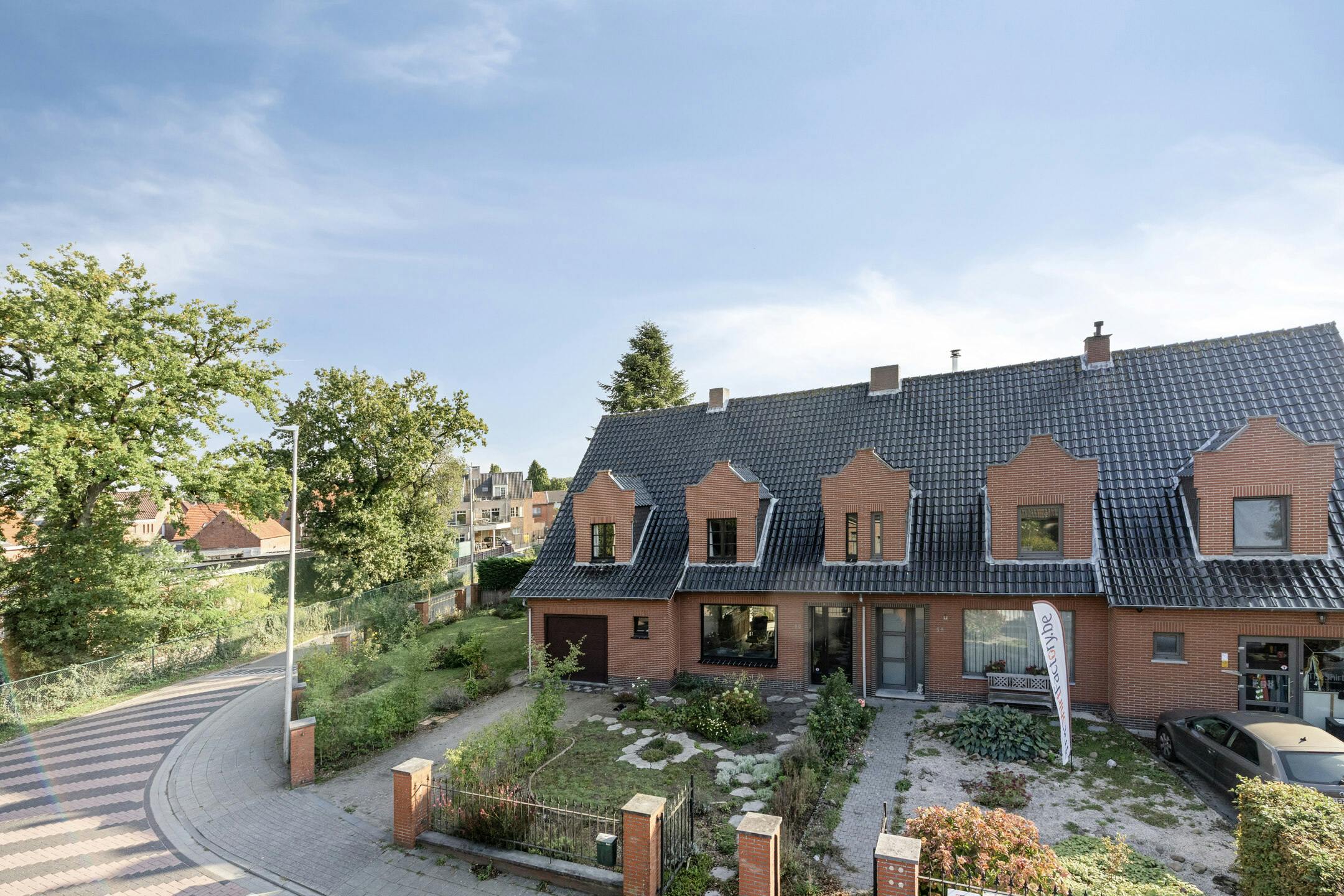 Gerenoveerde halfopen bebouwing te koop te Essen-Horendonk! foto 4