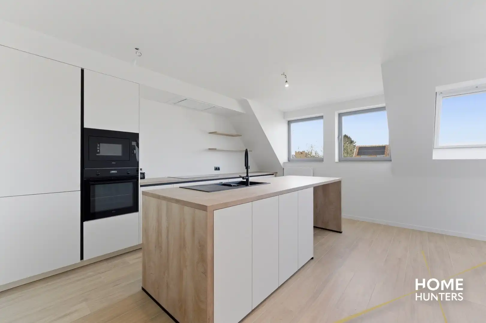 Luxueus 2 slaapkamer appartement met 2 badkamers foto 6