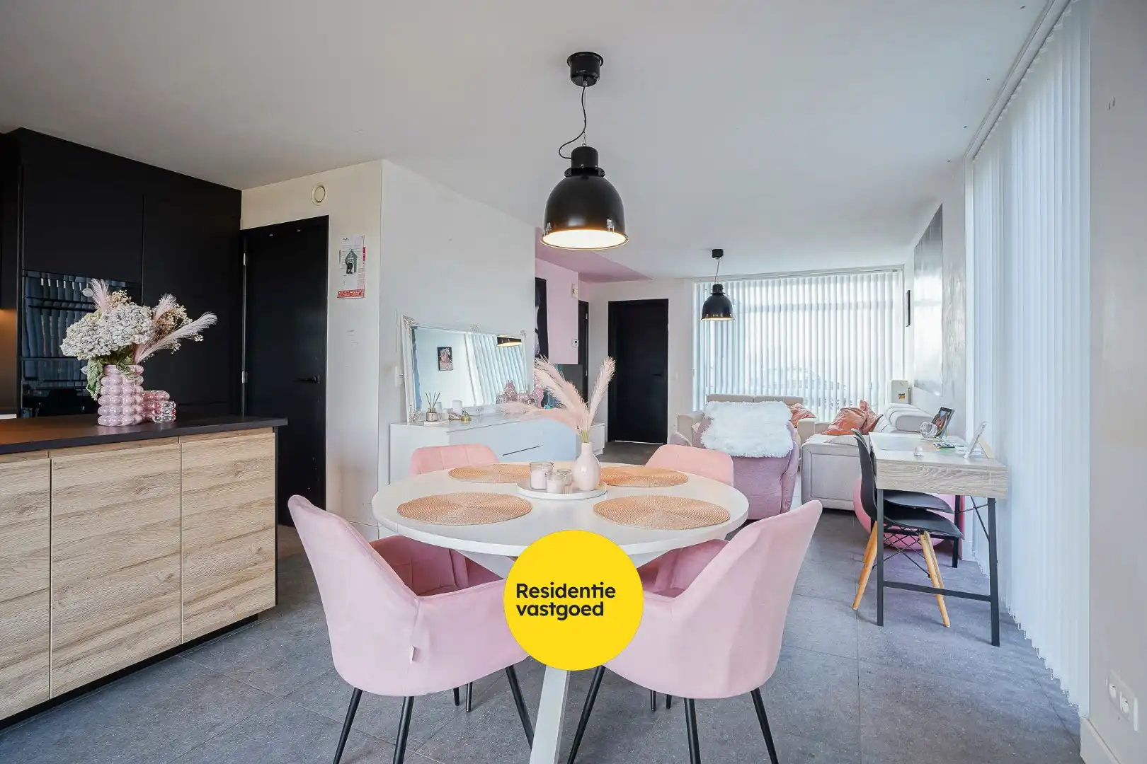 Recente woning op landelijke ligging in Aartrijke foto 4