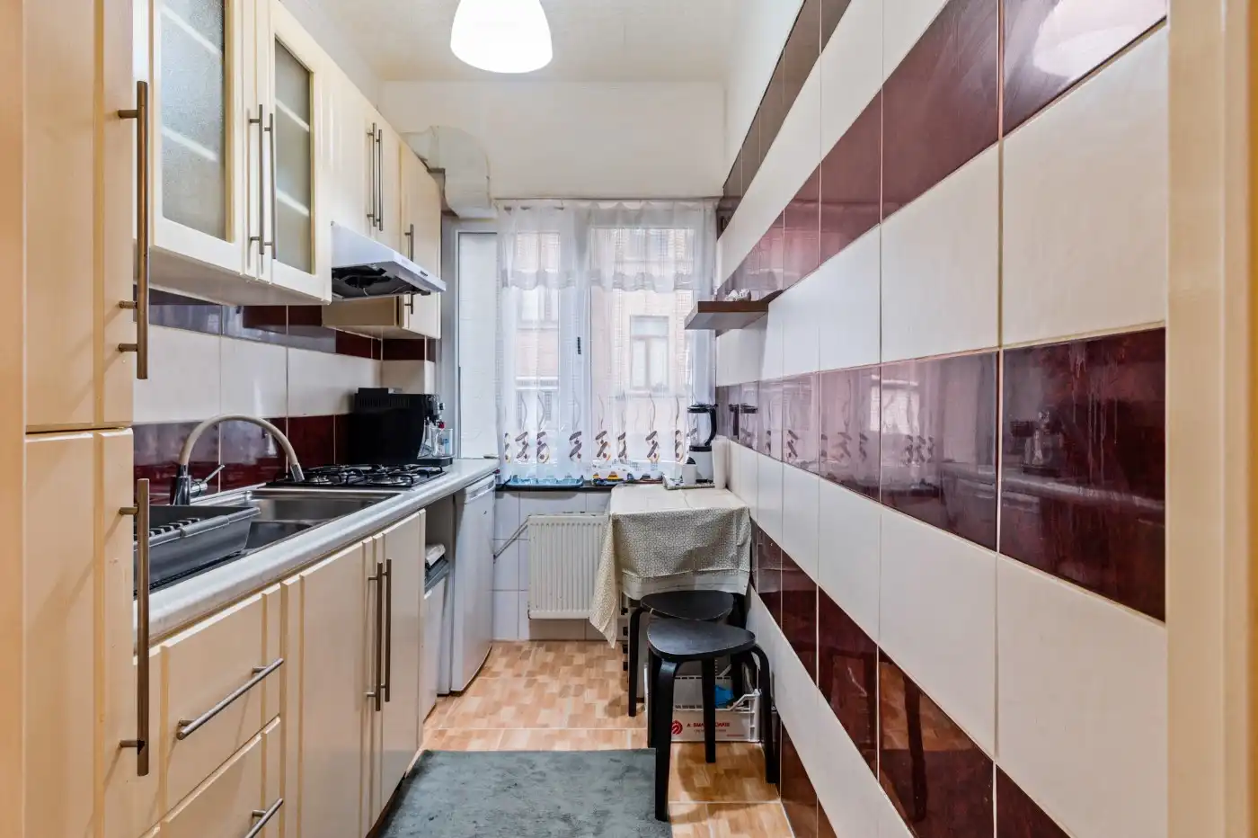 Gerieflijk app. op 1e verd. met 2 slpk. en kelderberging foto 8