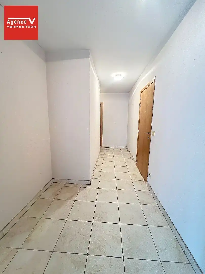 Ruim leefappartement gesitueerd op gunstige locatie tussen Leopold I-plein en Casino Kursaal van Oostende.  foto 9