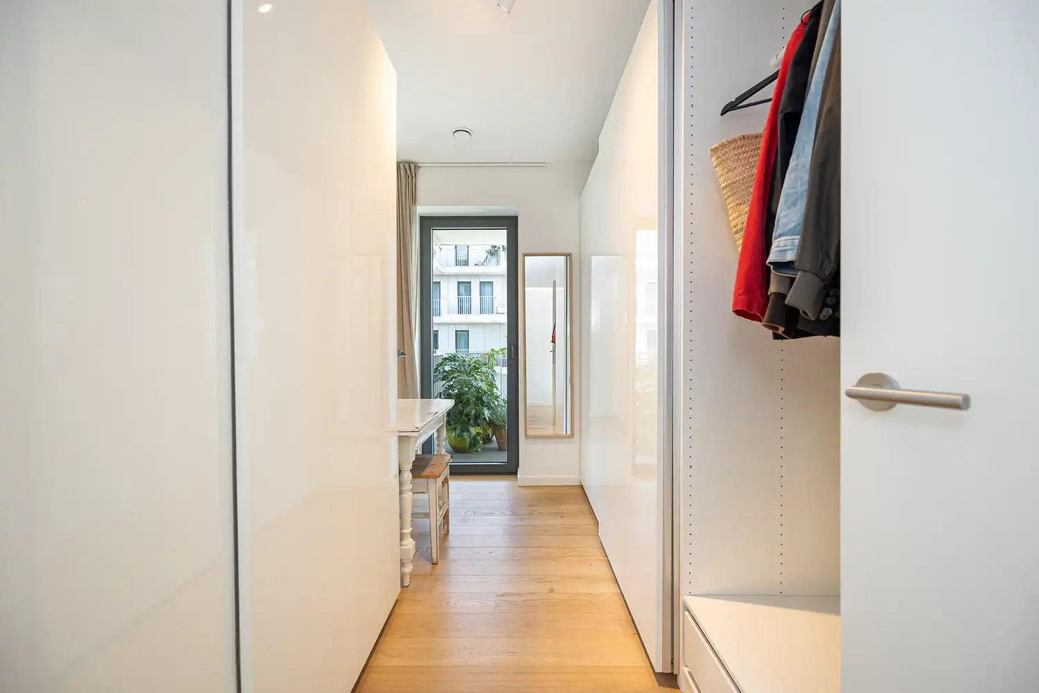 Luxueus en zorgeloos wonen op hoog niveau in de iconische Residentie Louise Marie - 2 slaapkamers en ruim terras (EPC A!) - verkoop onder het registratiestelsel! foto 29