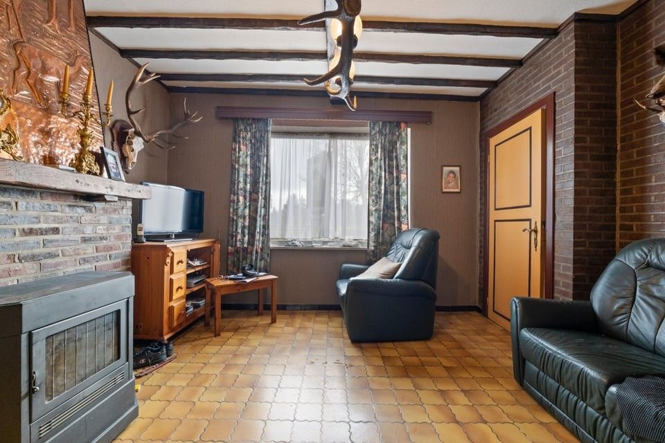 TE RENOVEREN WONING IN HET LANDELIJKE HEERS foto 8