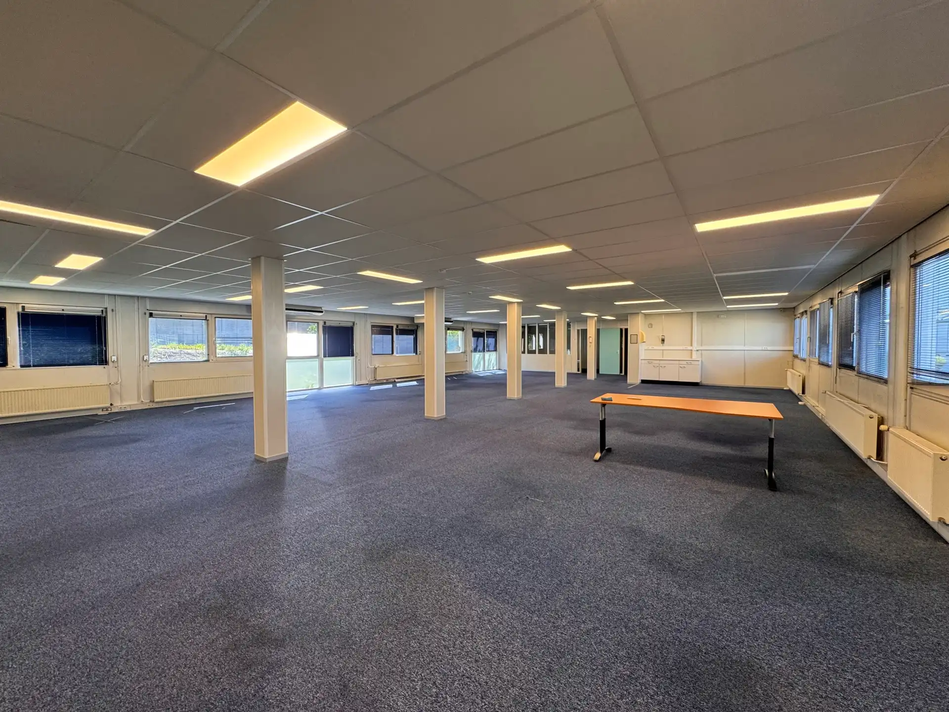 Kantoorgebouw met potentieel op de transportzone te Meer foto 6