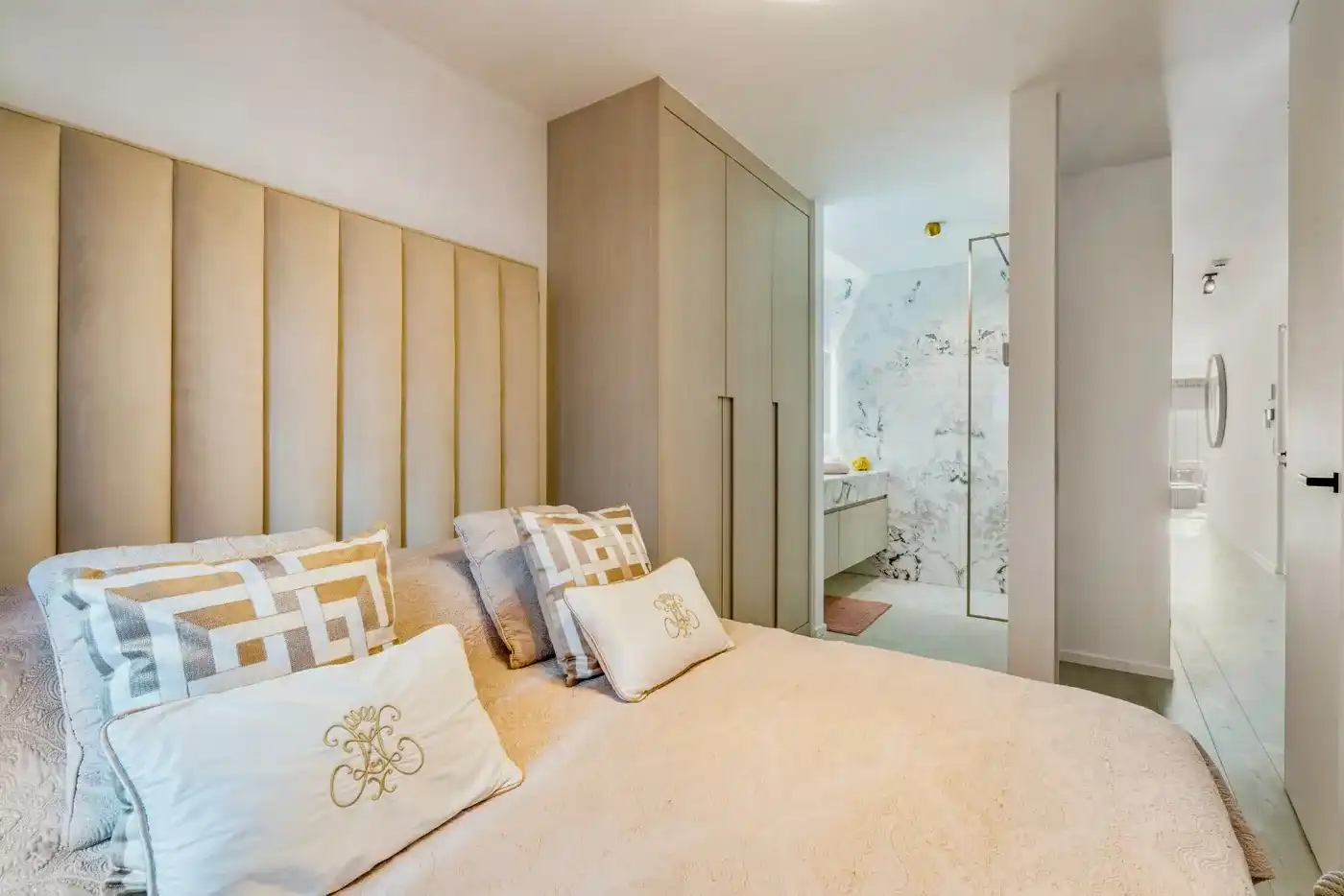 Zeer luxueus afgewerkt appartement met aangenaam zonneterras - Zoute. foto 9