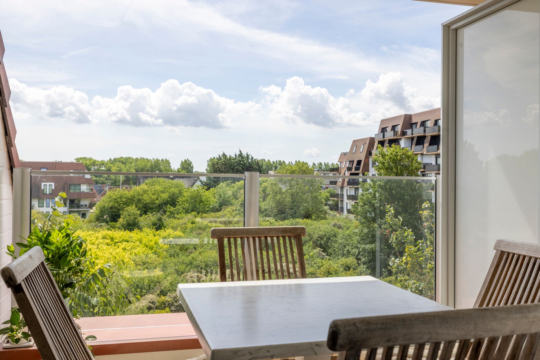 Recente penthouse met 2 slaapkamers en grote terrassen foto 7