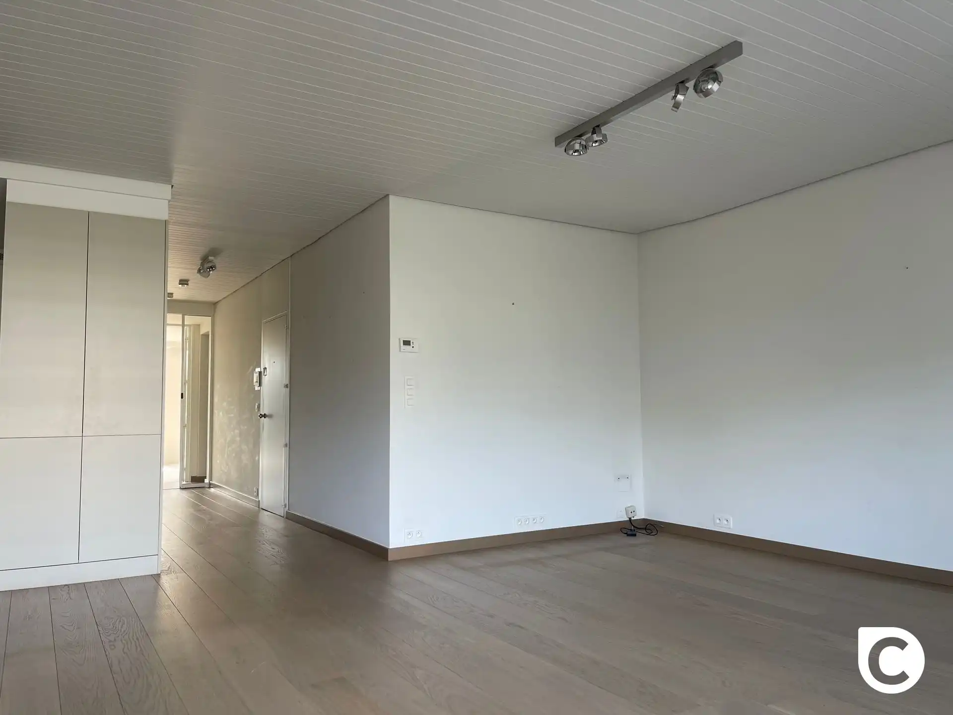 Ruim en licht verzorgd 2-slp appartement met terrassen foto 7