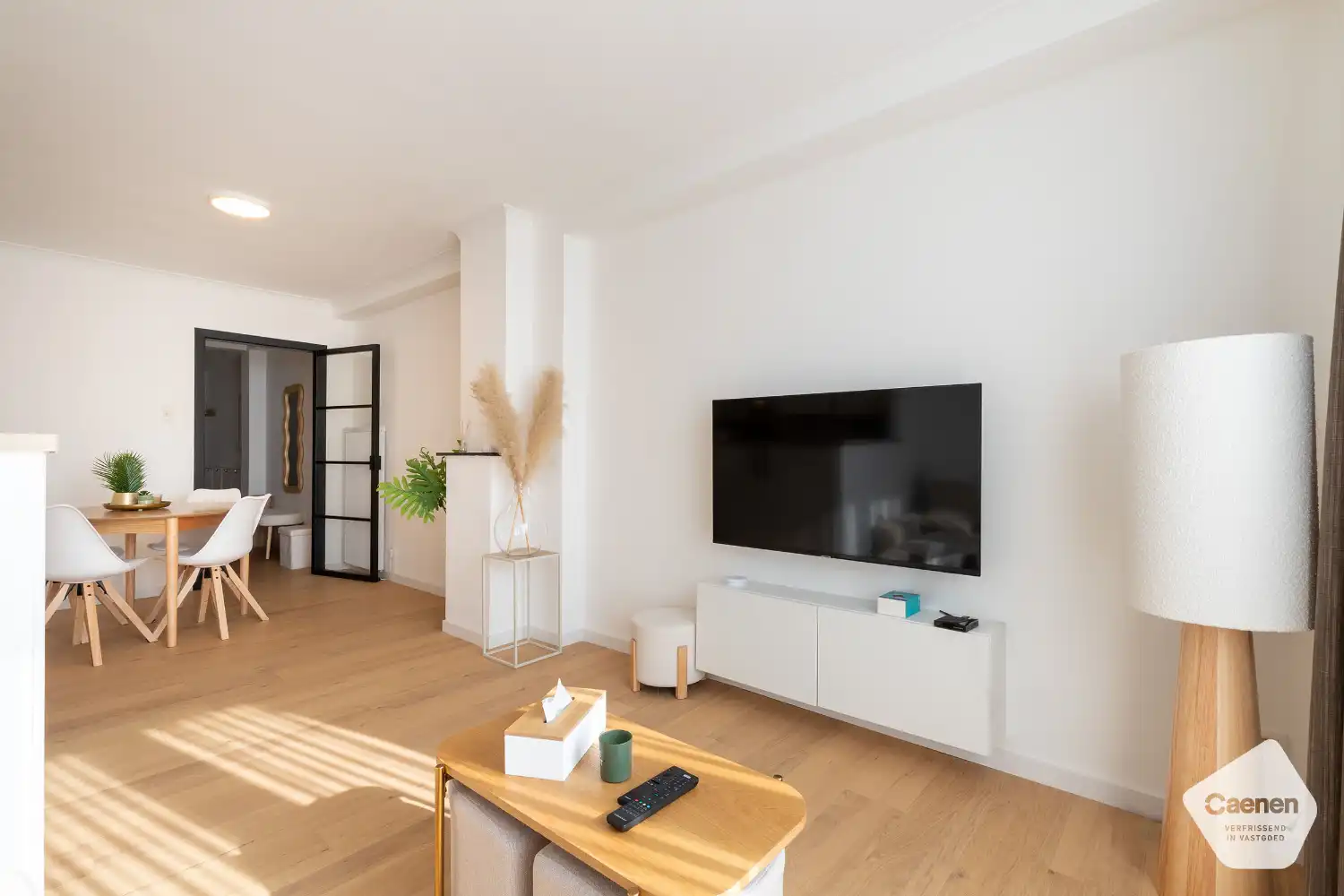 Stijlvol gerenoveerd appartement met moderne afwerking foto 2