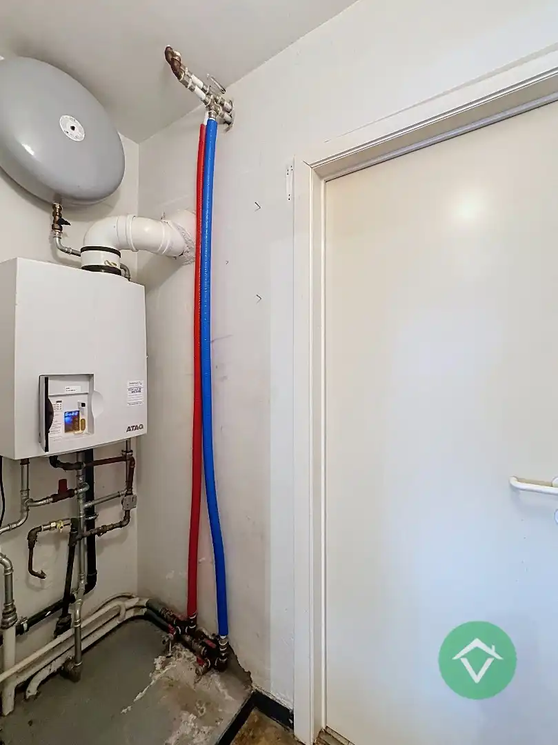 Woning met 3 slaapkamers en garage te Zedelgem foto 9