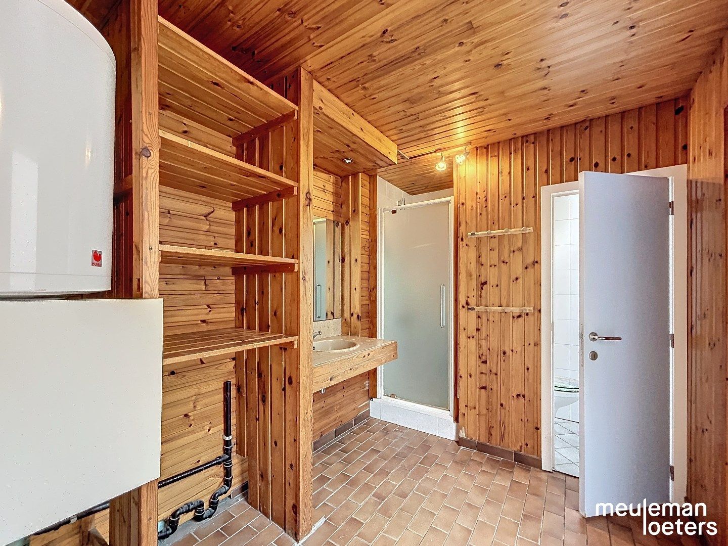 Verzorgde rijwoning met 3 ruime slaapkamers foto 9