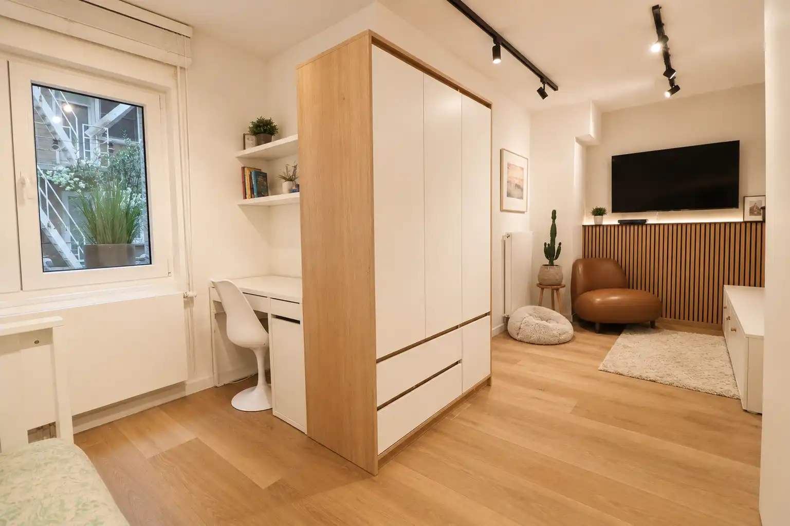 Luxueus, lichtrijk appartement (130 m²) met 3 slaapkamers en frontaal zeezicht. foto 4