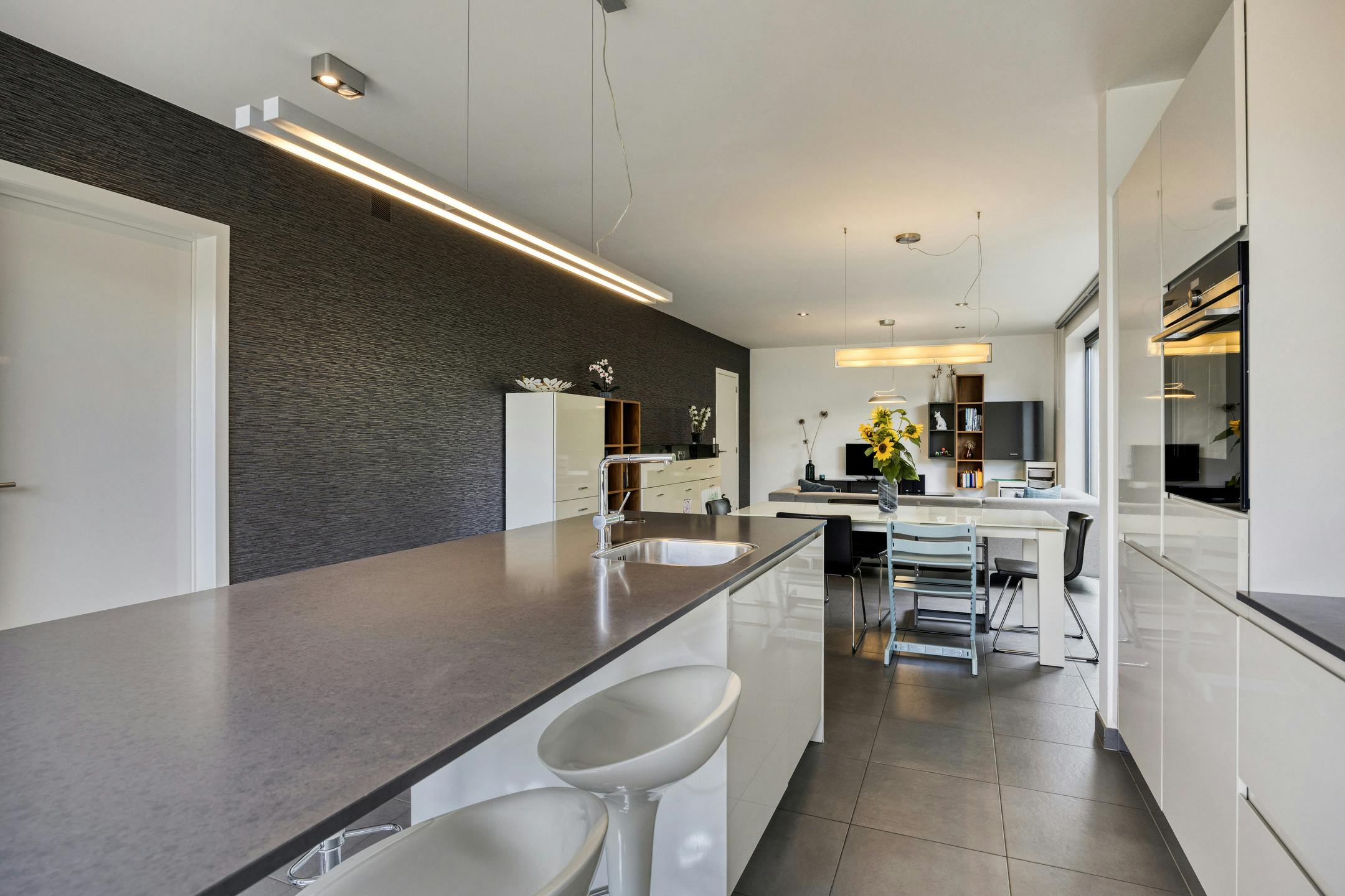 Instapklaar huis met 4 slaapkamers te koop in Gooreind! foto 13