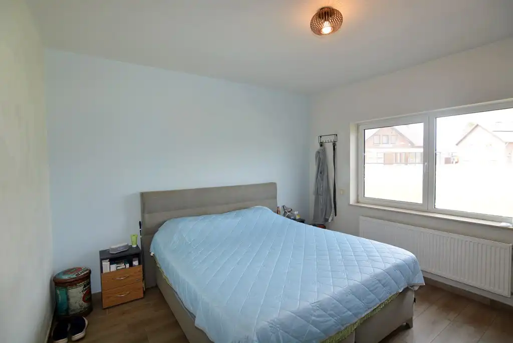 Gelijkvloers appartement met 3 slpks, veranda, tuin en garage foto 14