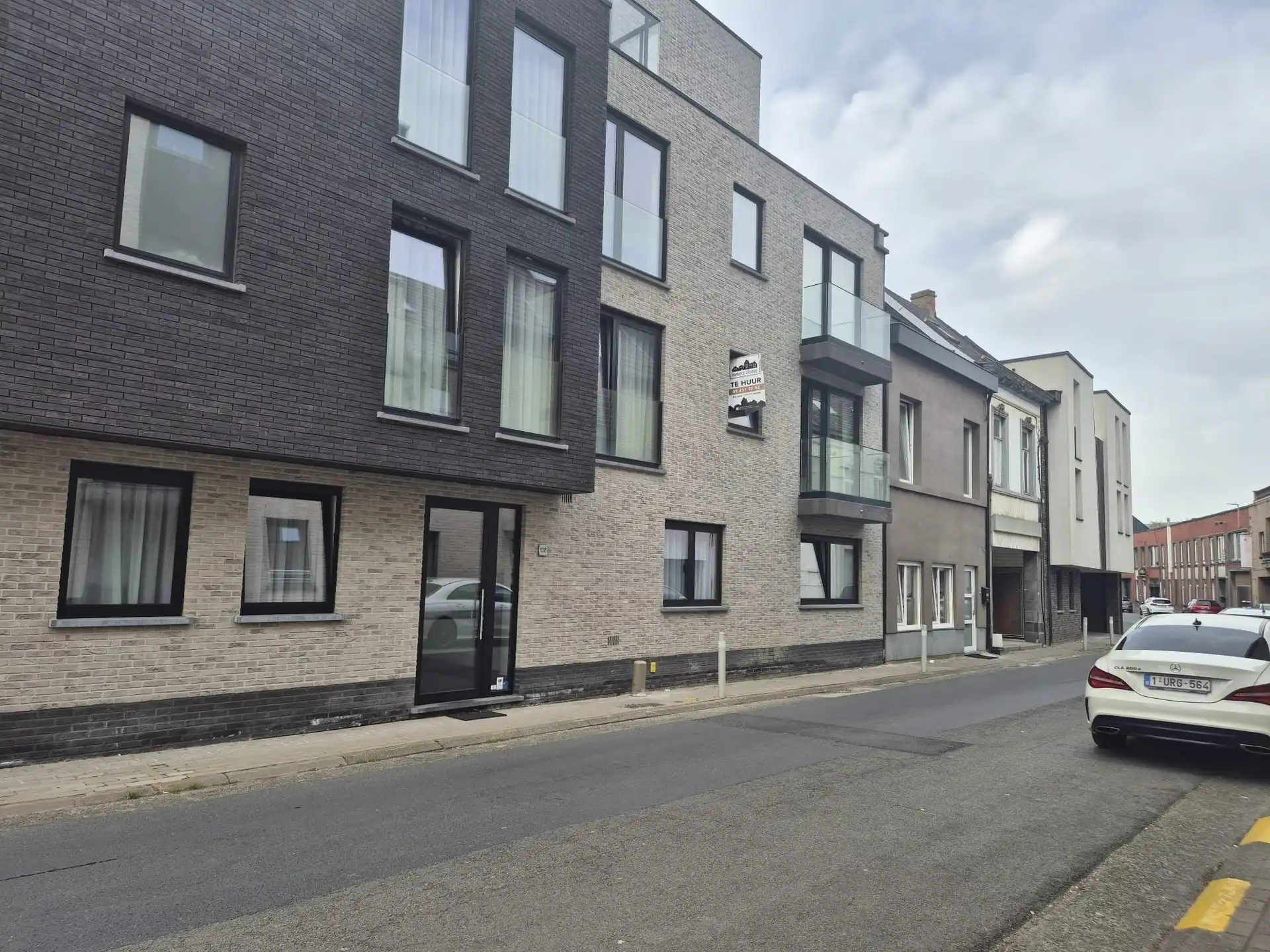Recent appartement met 2 slaapkamers in centrum Wetteren.  foto {{pictureIndex}}