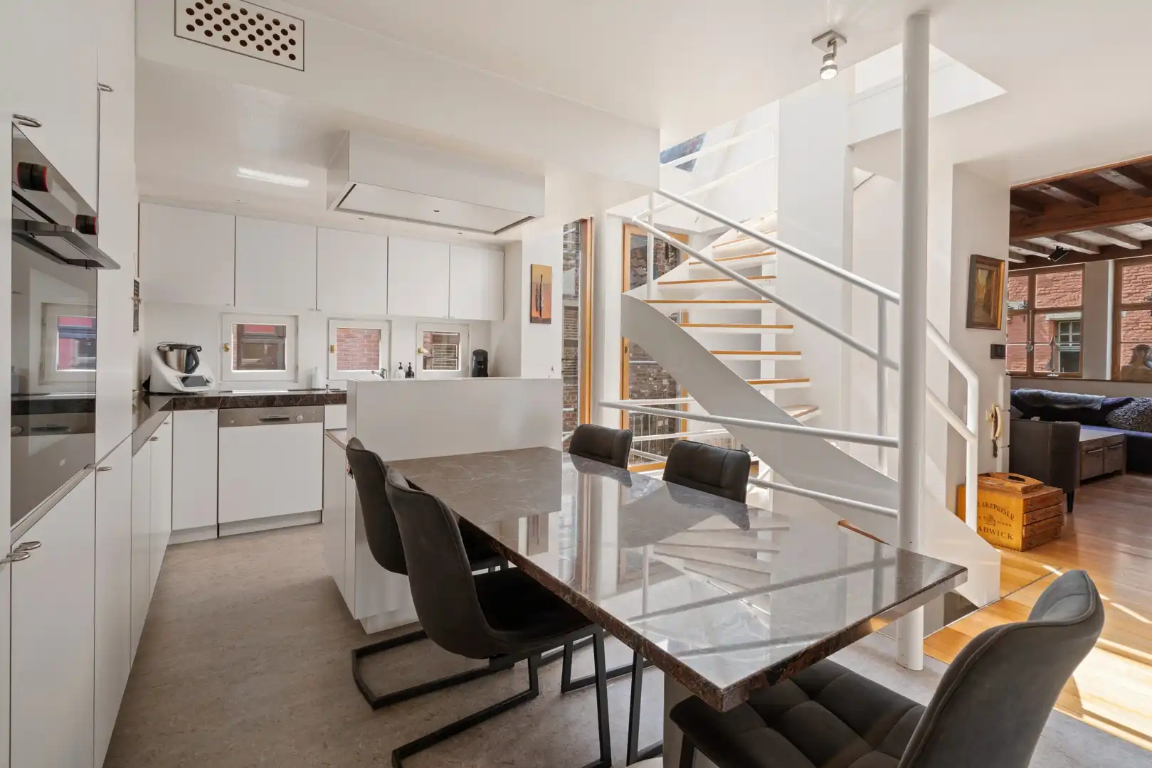 Zeer authentiek en knap onderhouden pand in het Patershol te koop foto 13