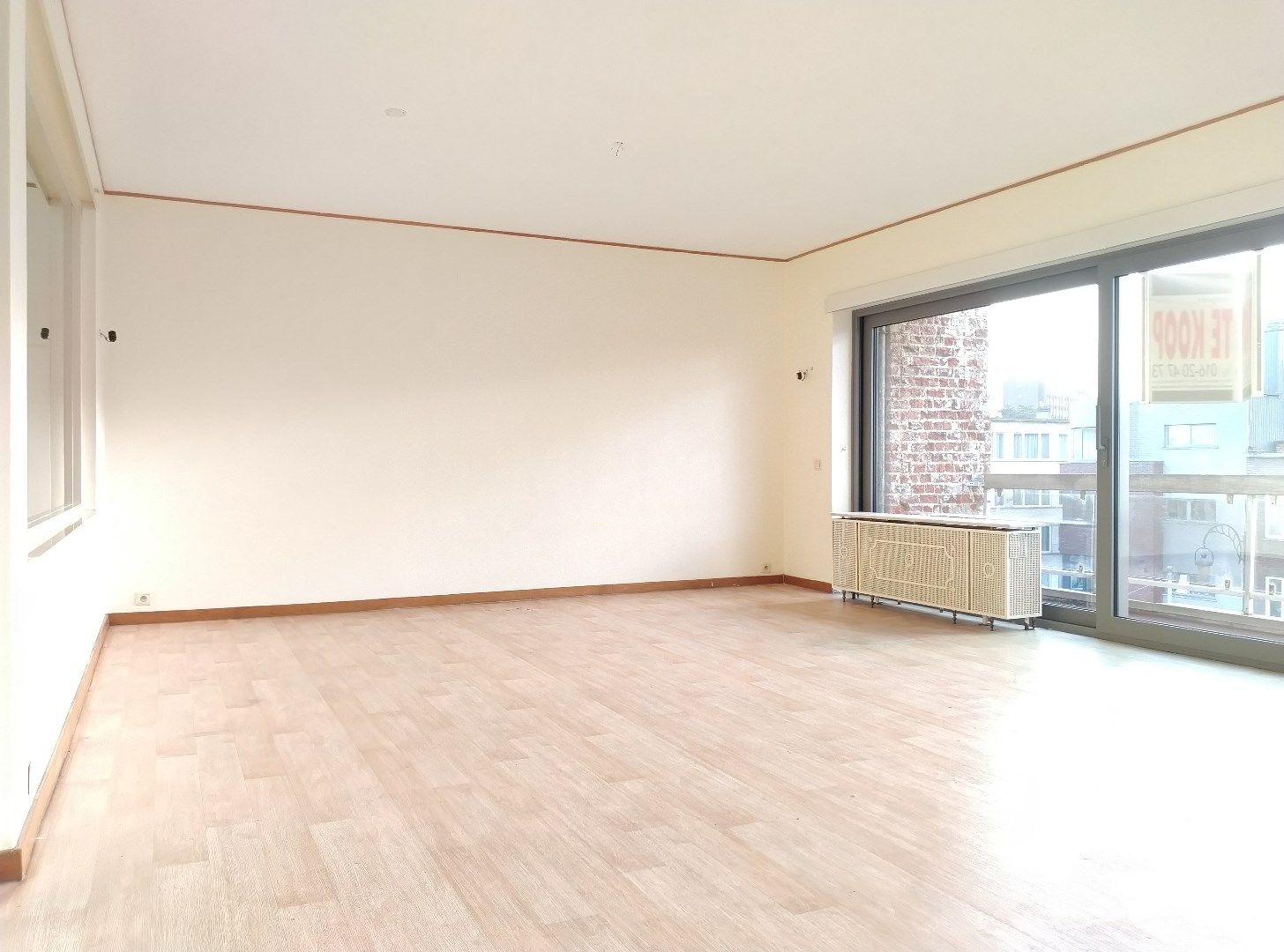 Ruim 2-SLPK.-appartement met kelderberging EN garagebox foto 17